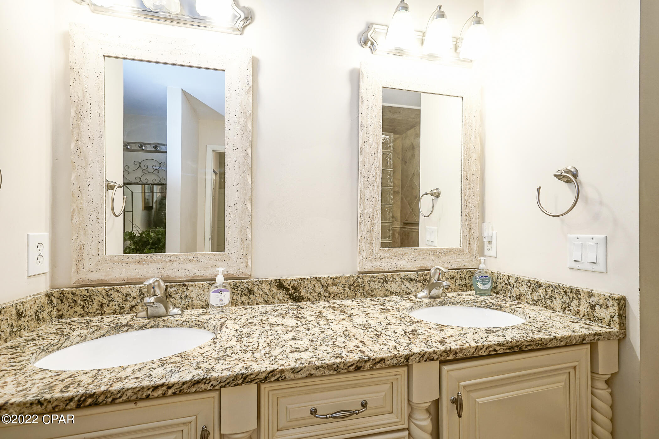 Laguna Beach Estates 9th Add - Residential