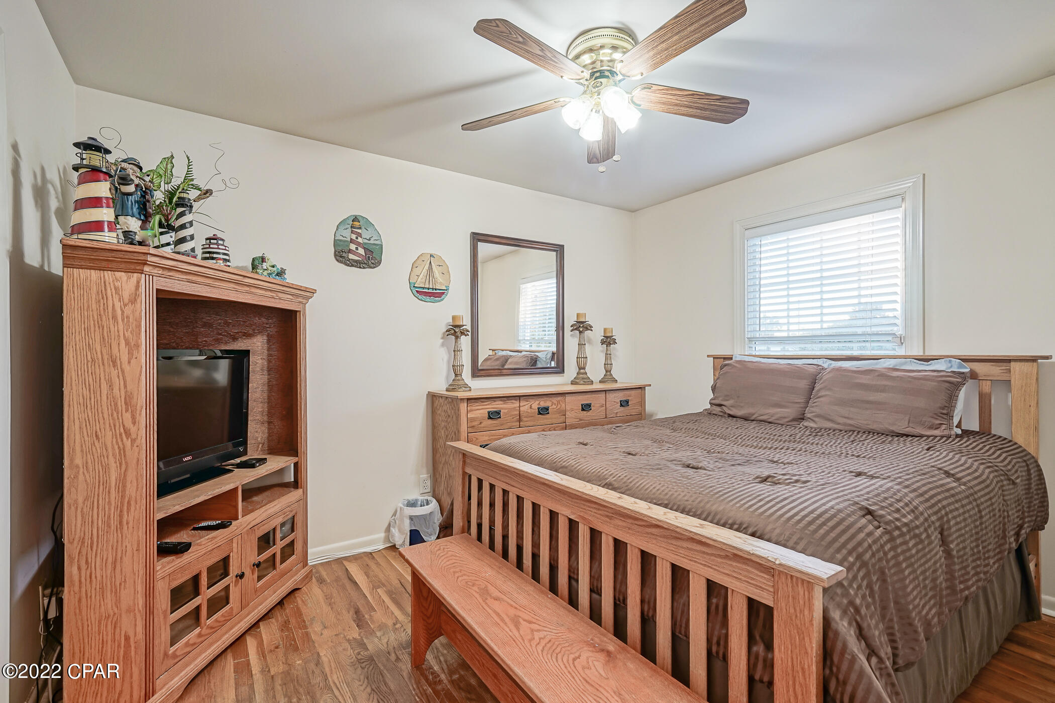 Laguna Beach Estates 9th Add - Residential