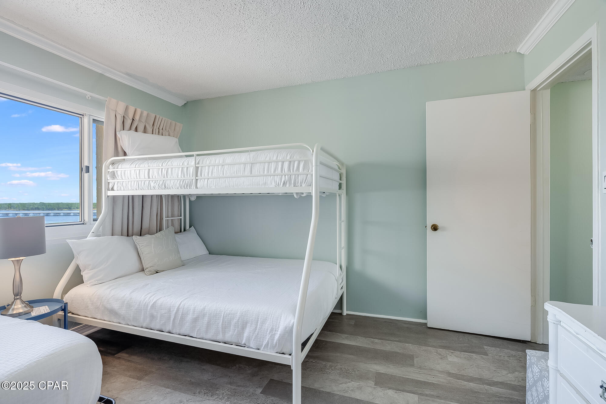 Pinnacle Port - Residential