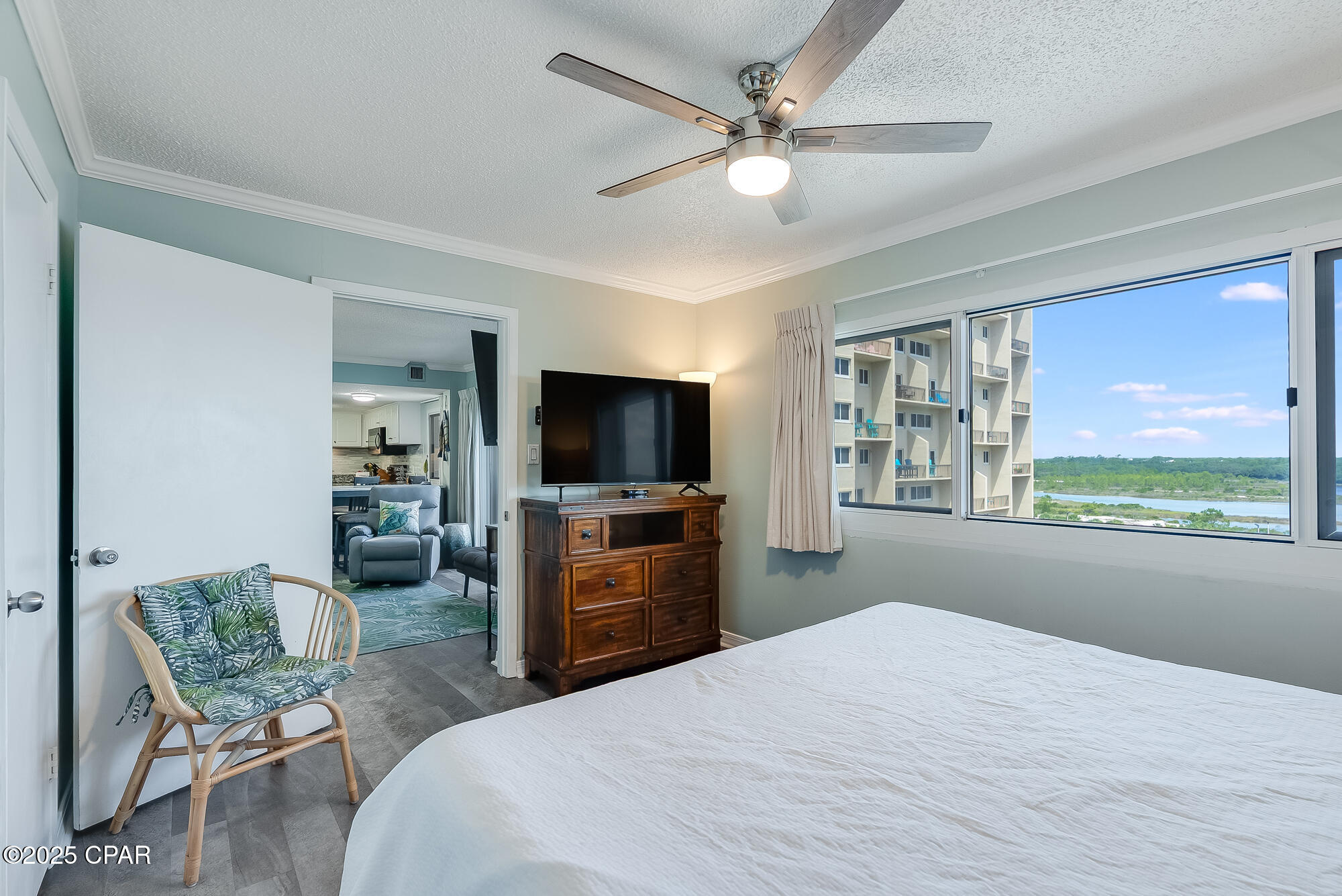 Pinnacle Port - Residential