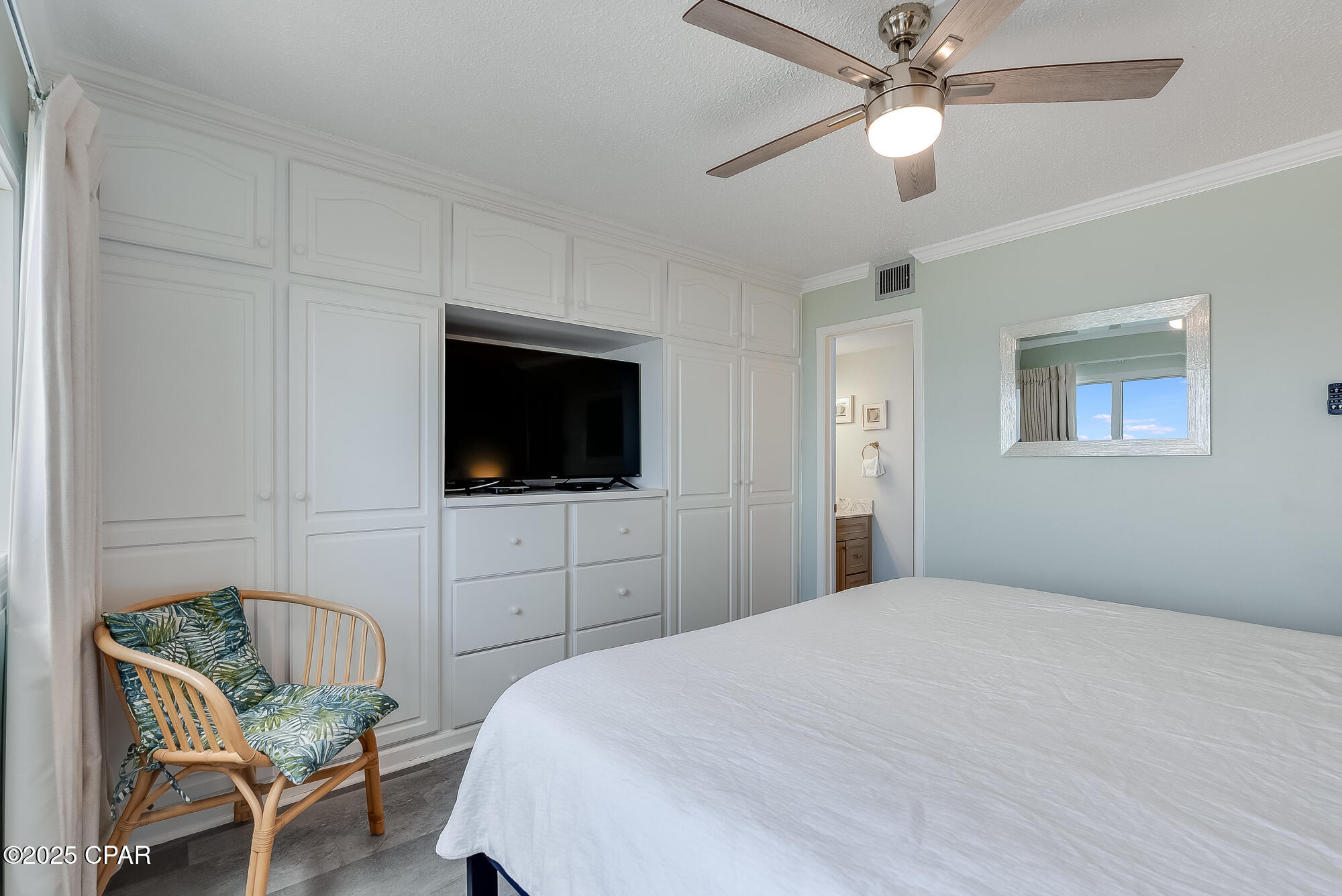 Pinnacle Port - Residential