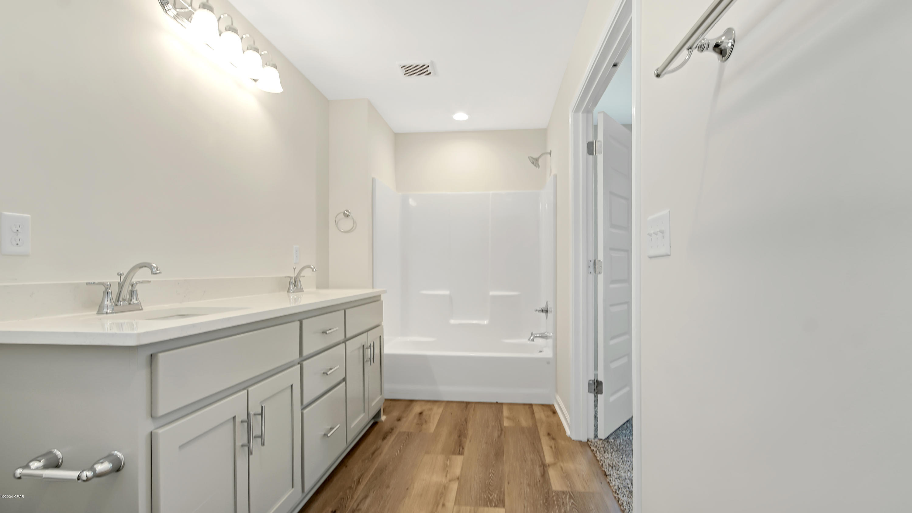 [No Recorded Subdiv] - Residential Lease