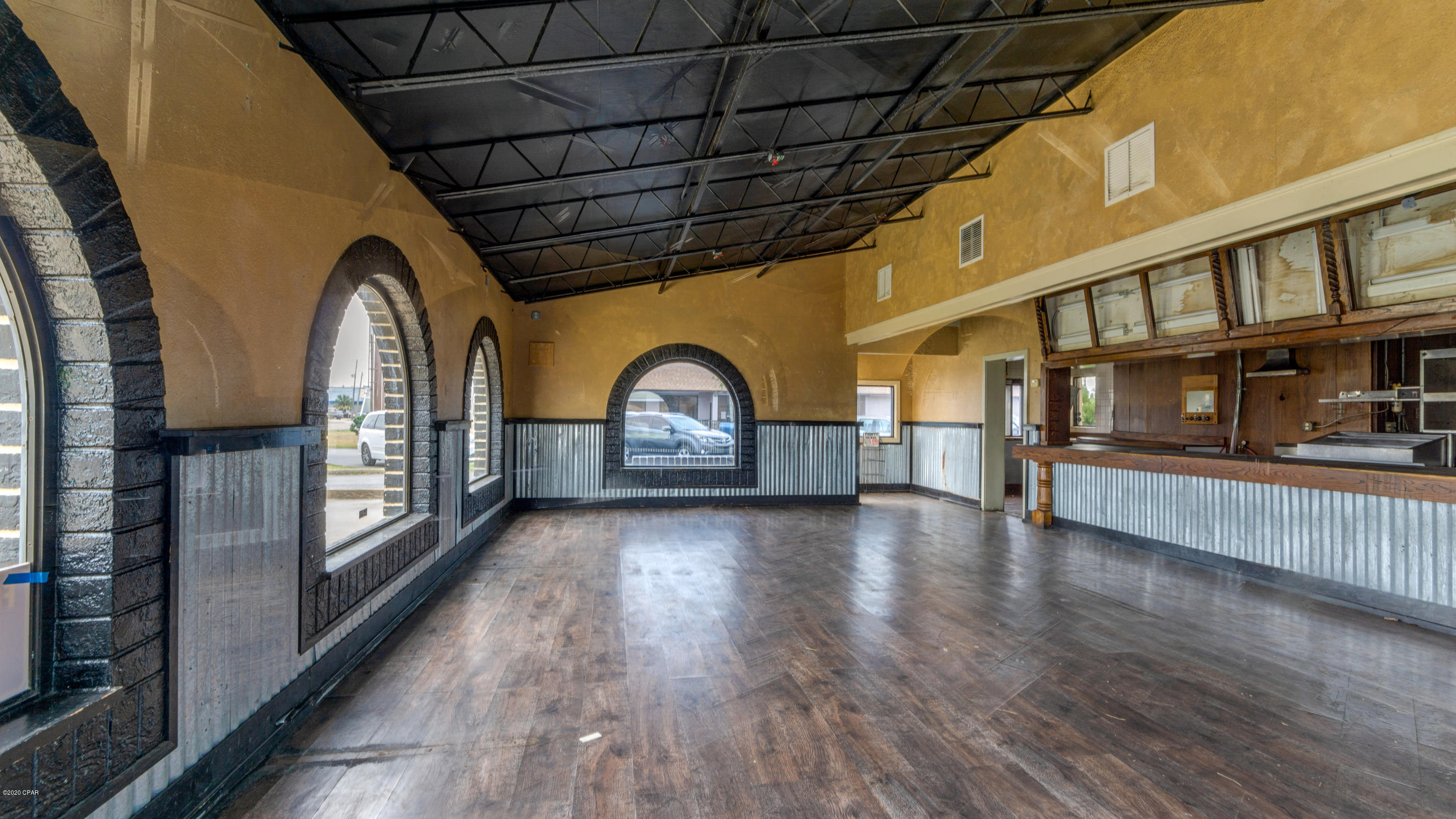 [No Recorded Subdiv] - Commercial Sale