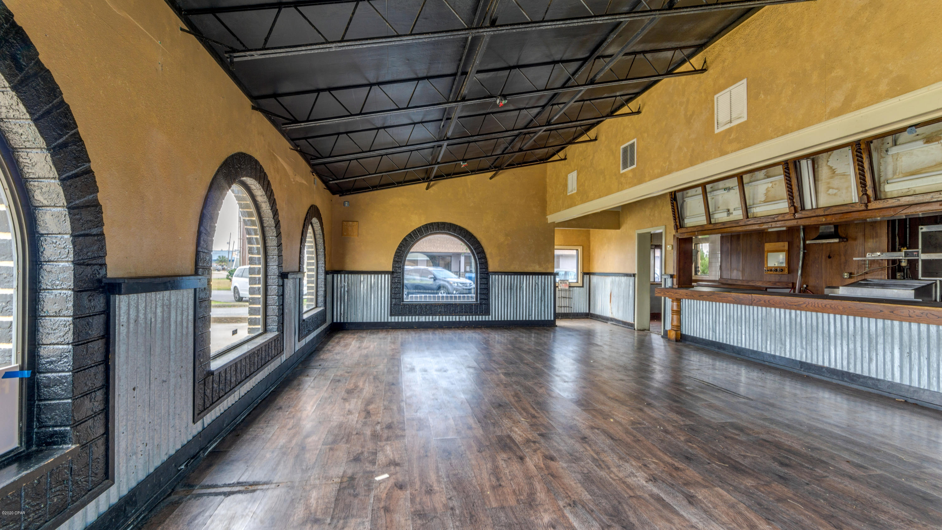 [No Recorded Subdiv] - Commercial Sale