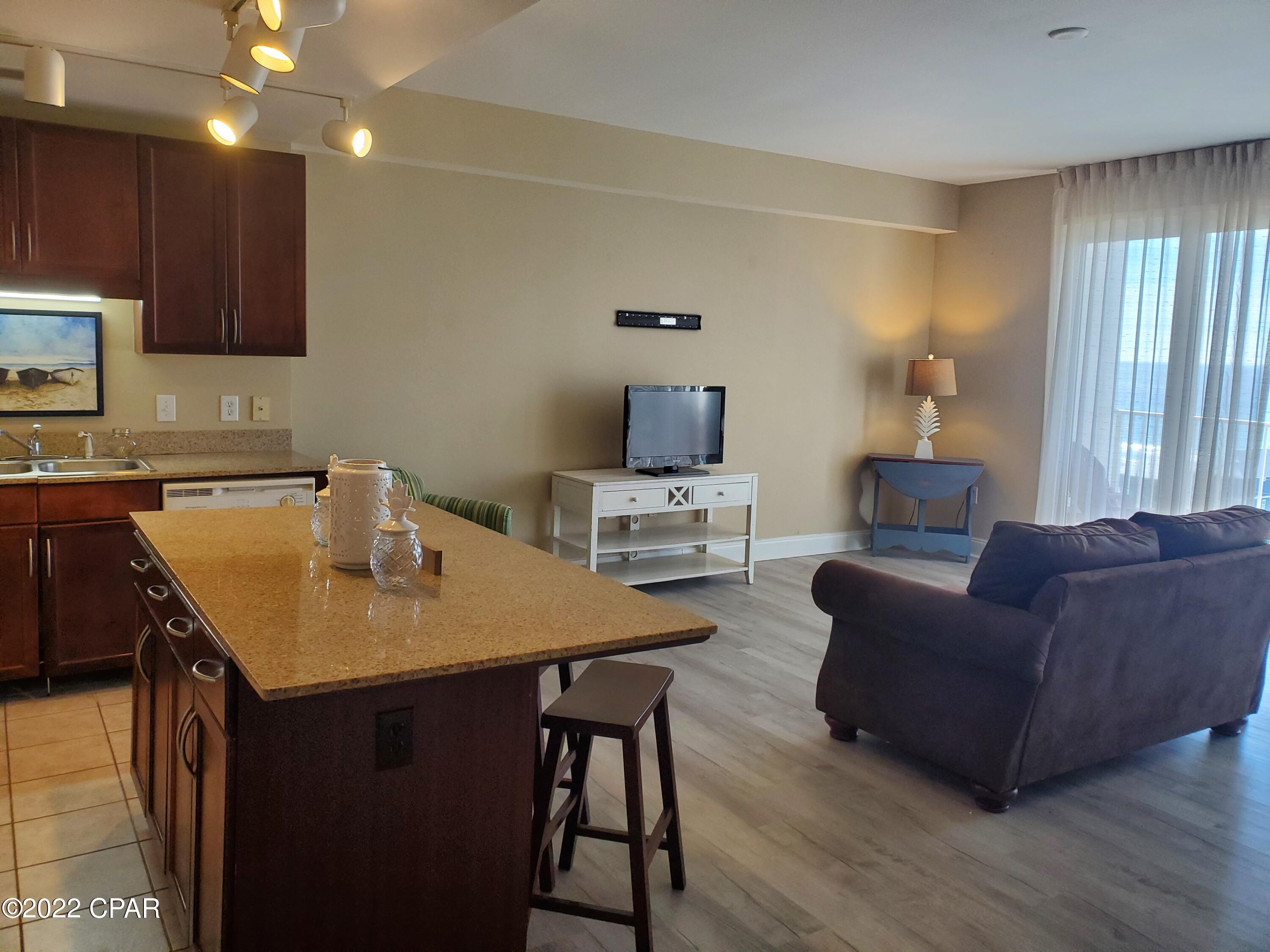 Laketown Wharf - Residential