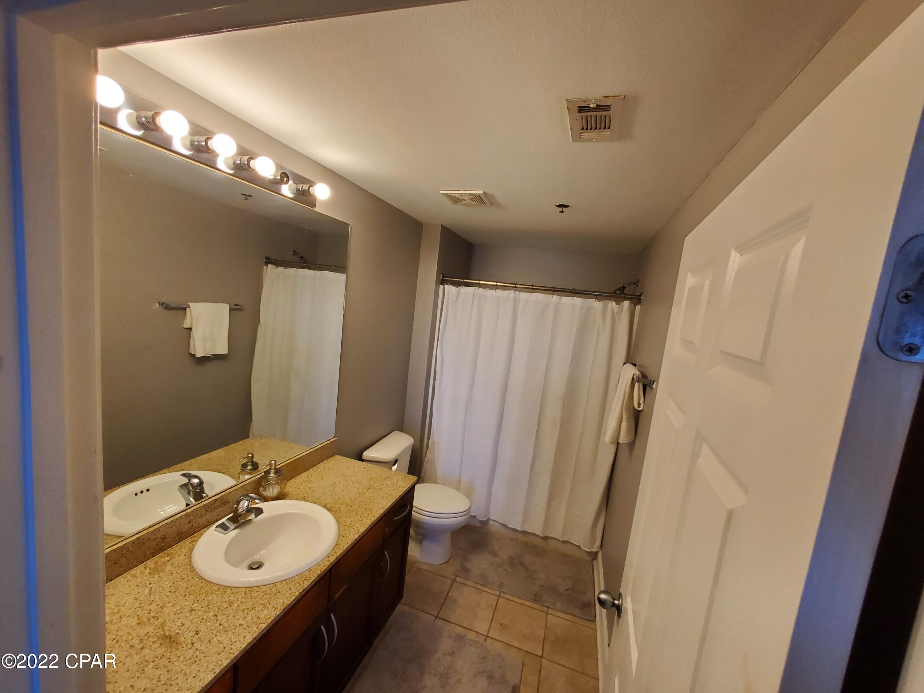 Laketown Wharf - Residential