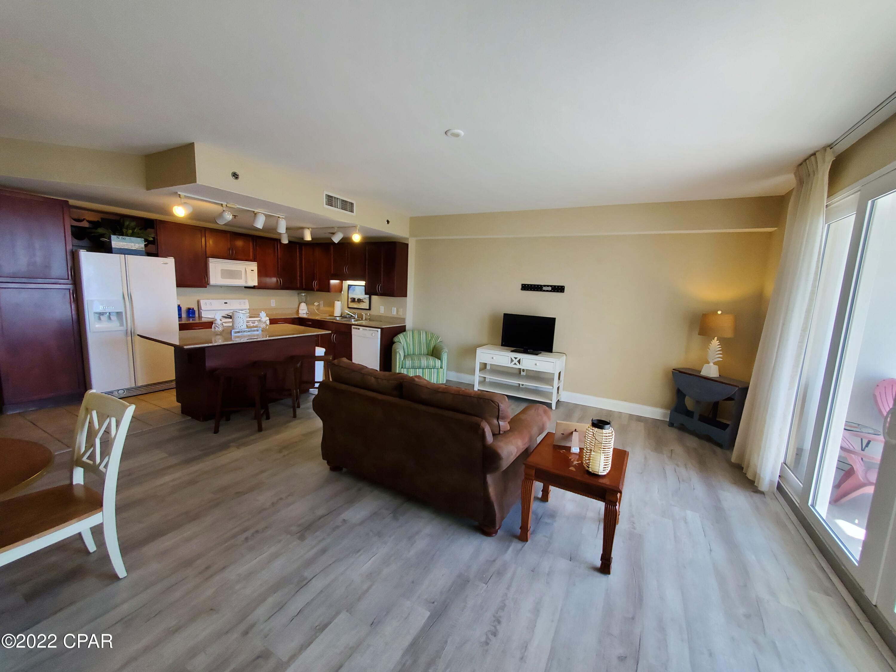 Laketown Wharf - Residential