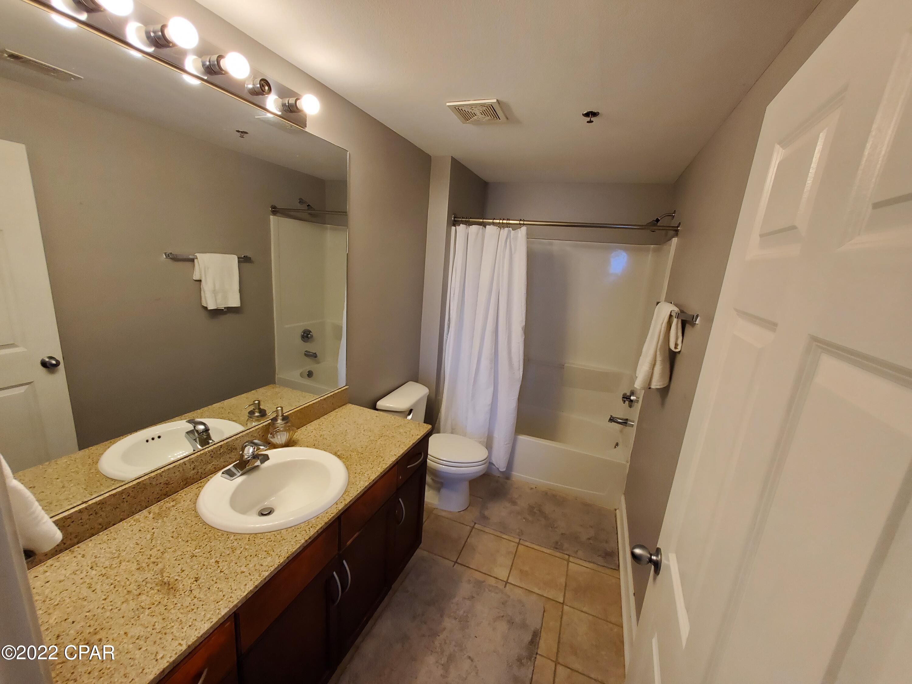 Laketown Wharf - Residential