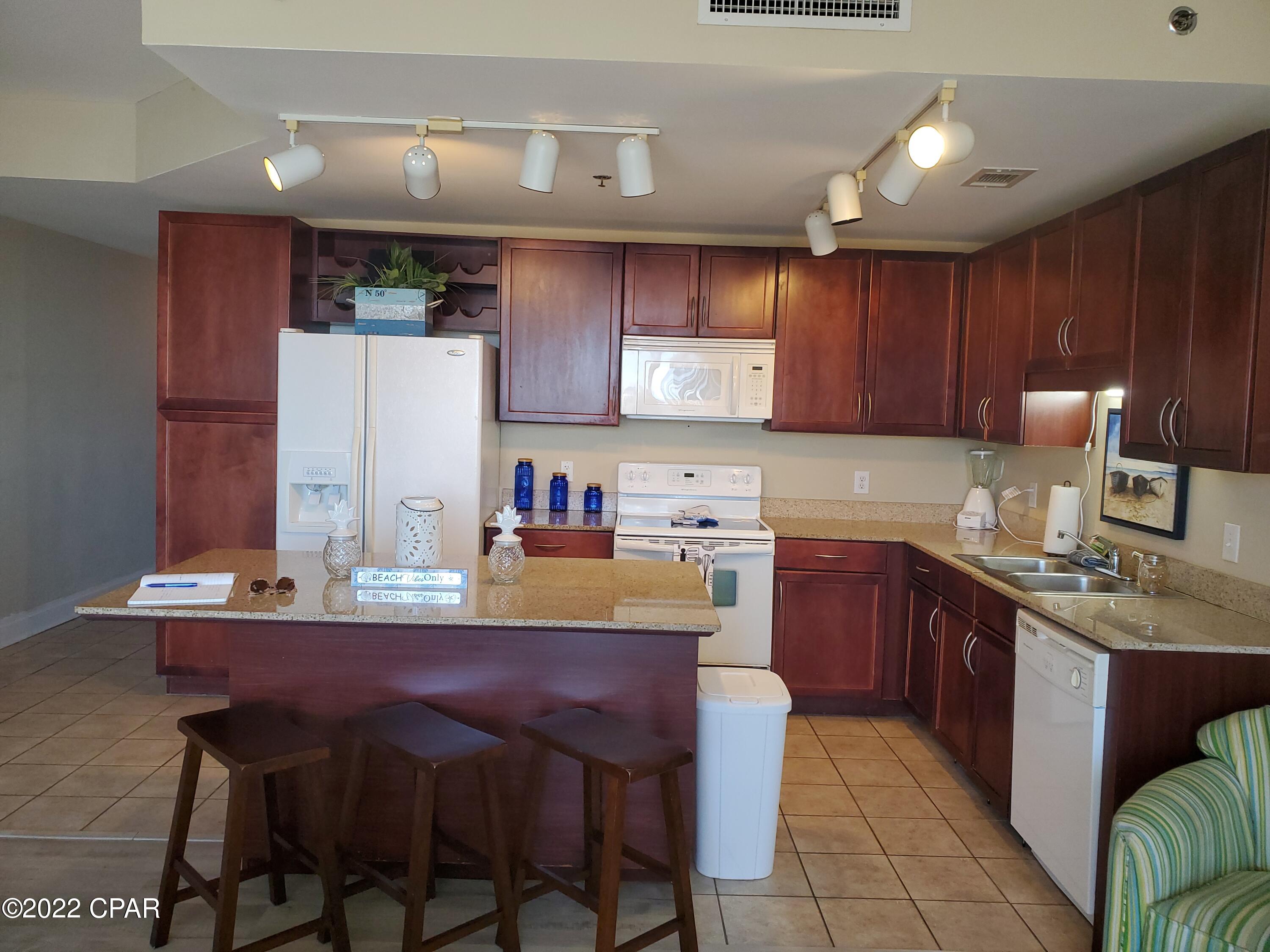 Laketown Wharf - Residential