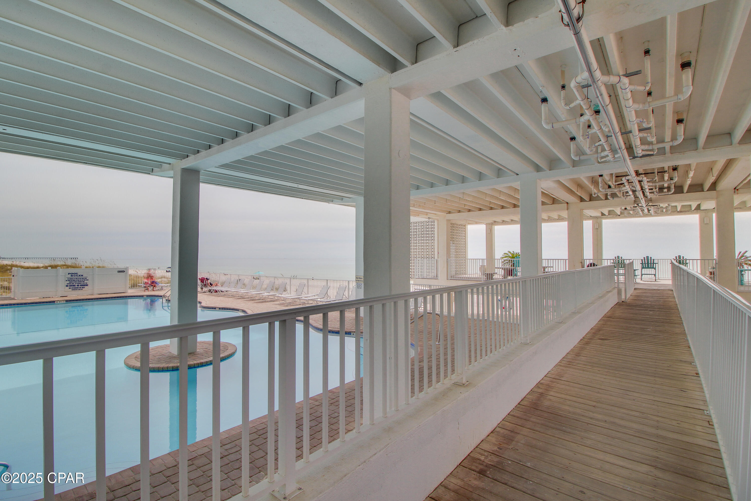 Fontainebleau Terrace - Residential