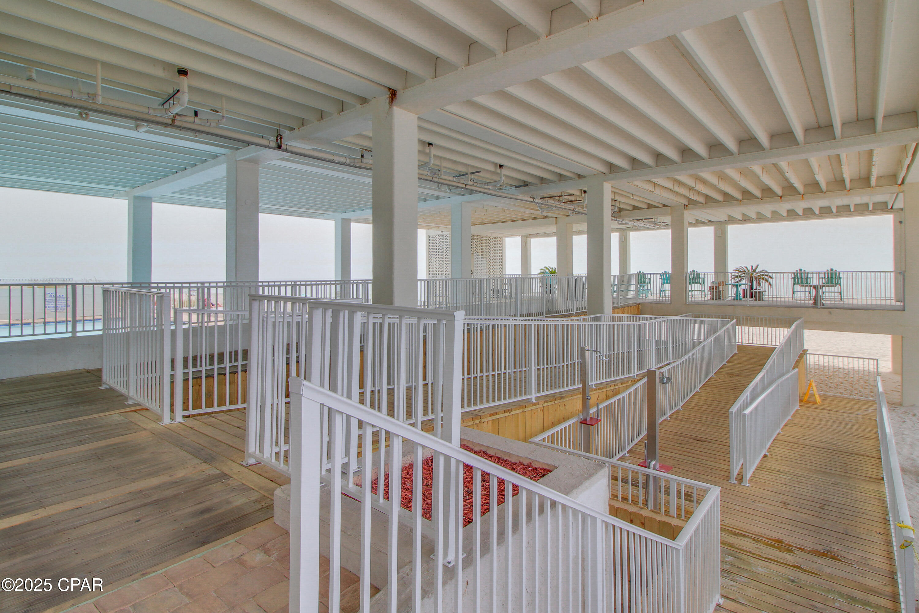 Fontainebleau Terrace - Residential