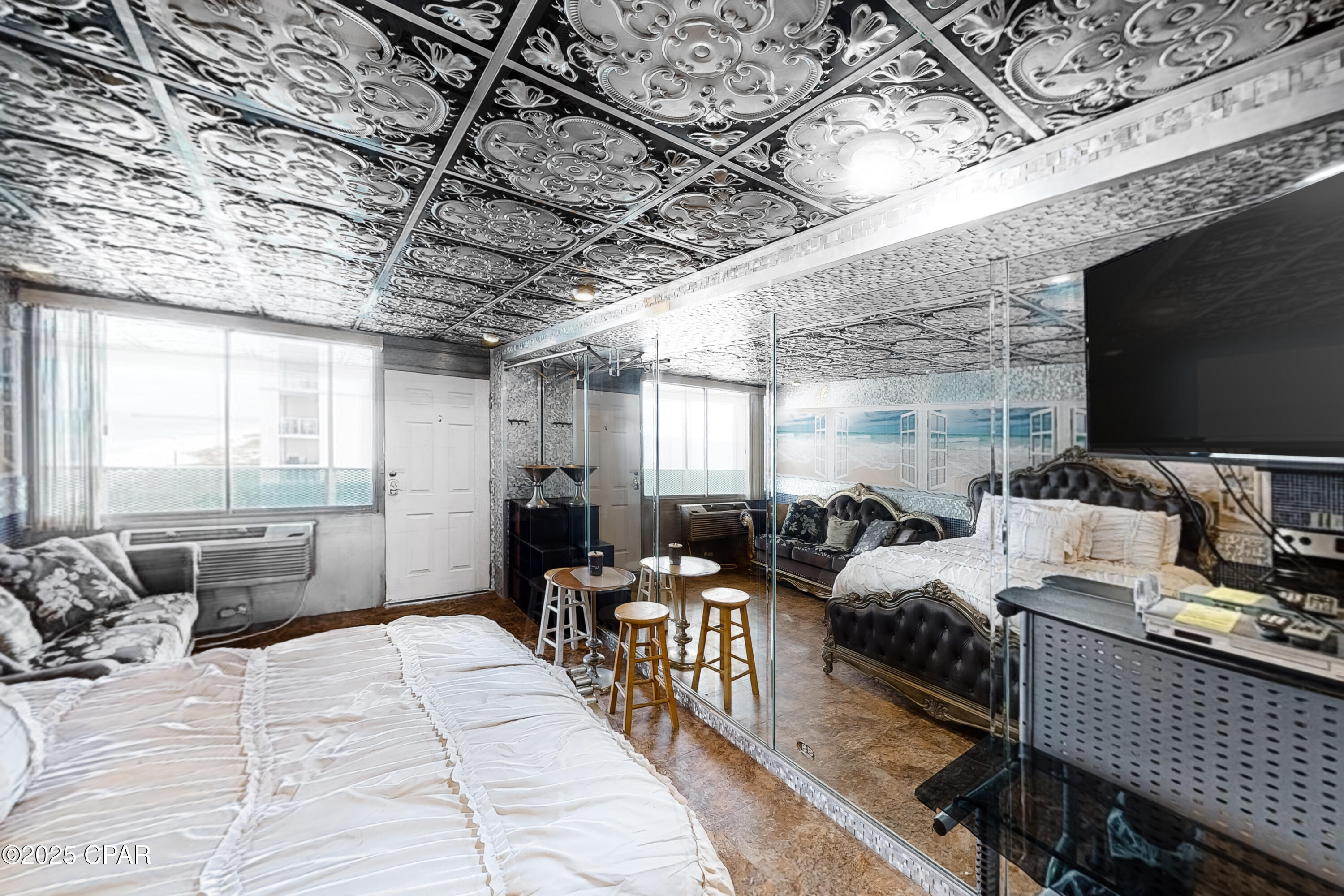 Fontainebleau Terrace - Residential