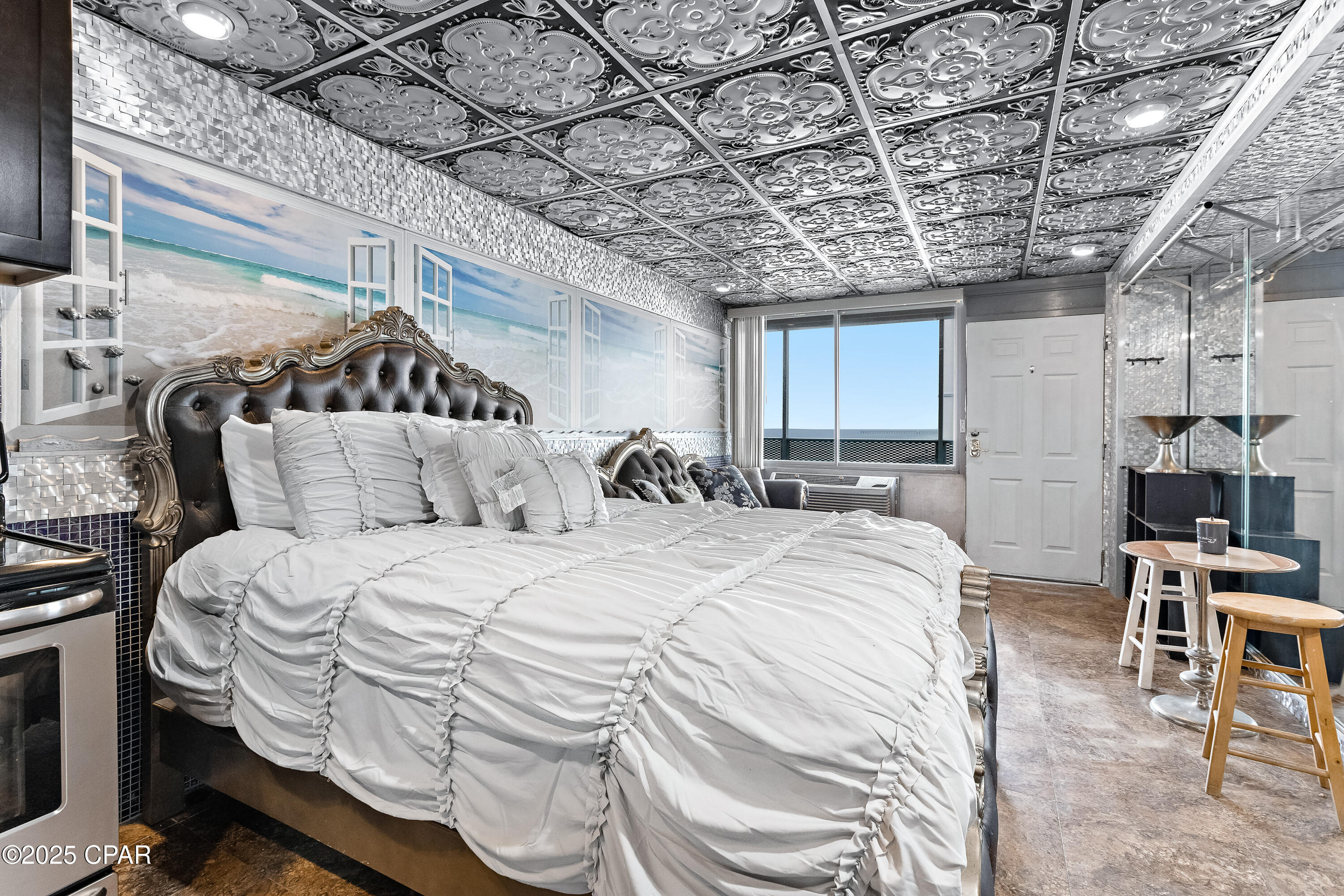 Fontainebleau Terrace - Residential