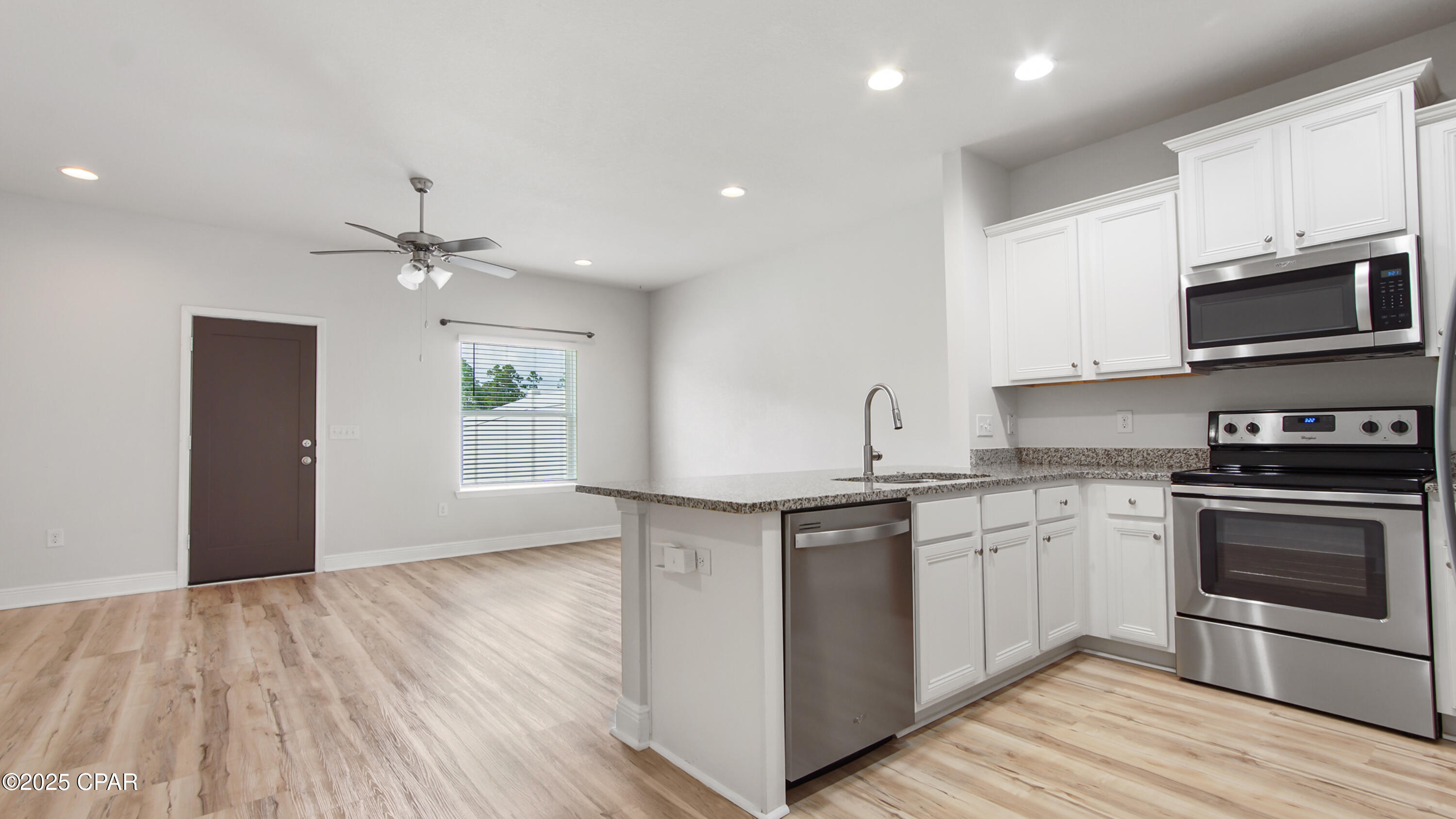 Hathaway Townhomes - Residential Lease