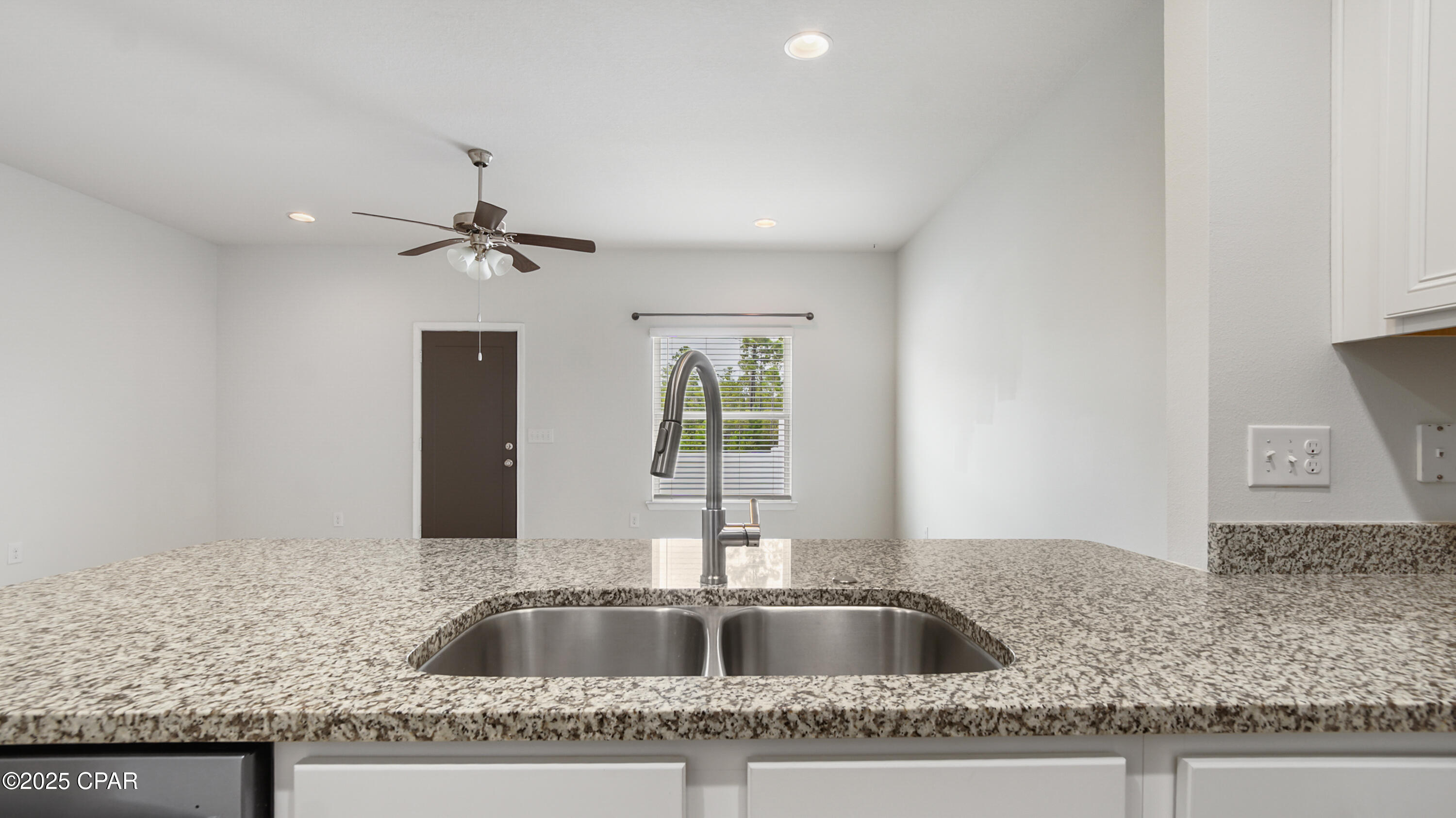 Hathaway Townhomes - Residential Lease