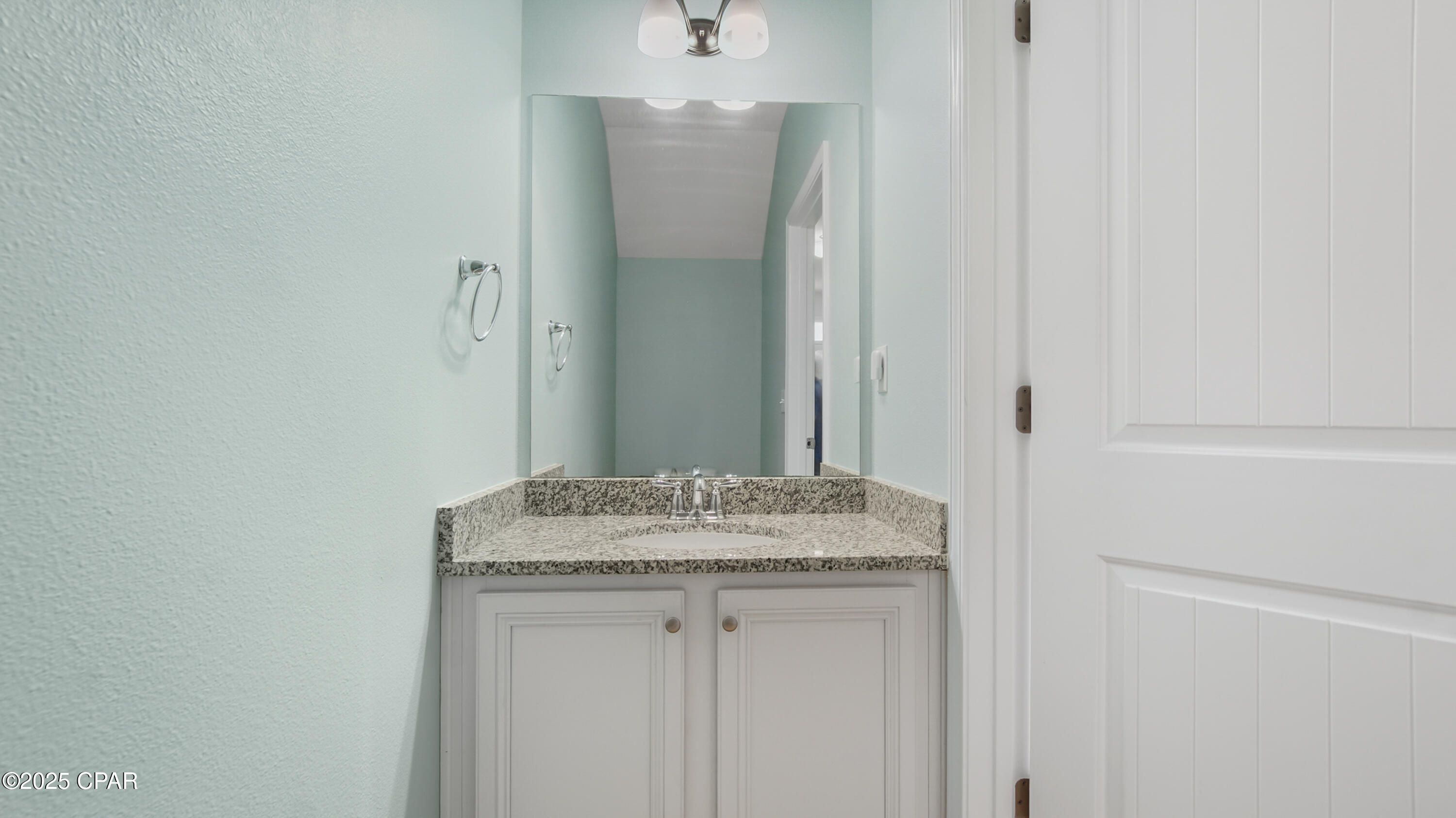 Hathaway Townhomes - Residential Lease