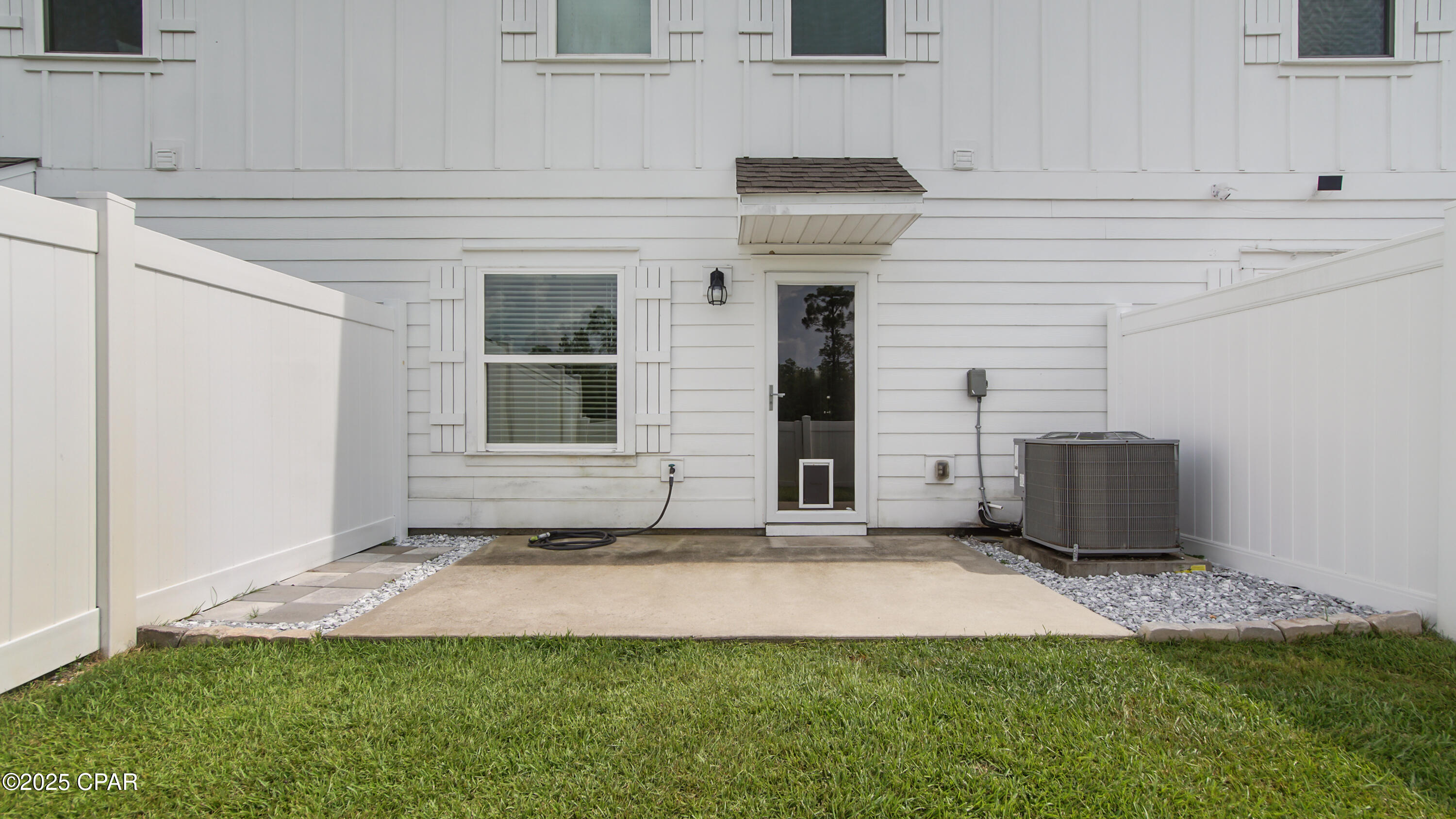 Hathaway Townhomes - Residential Lease