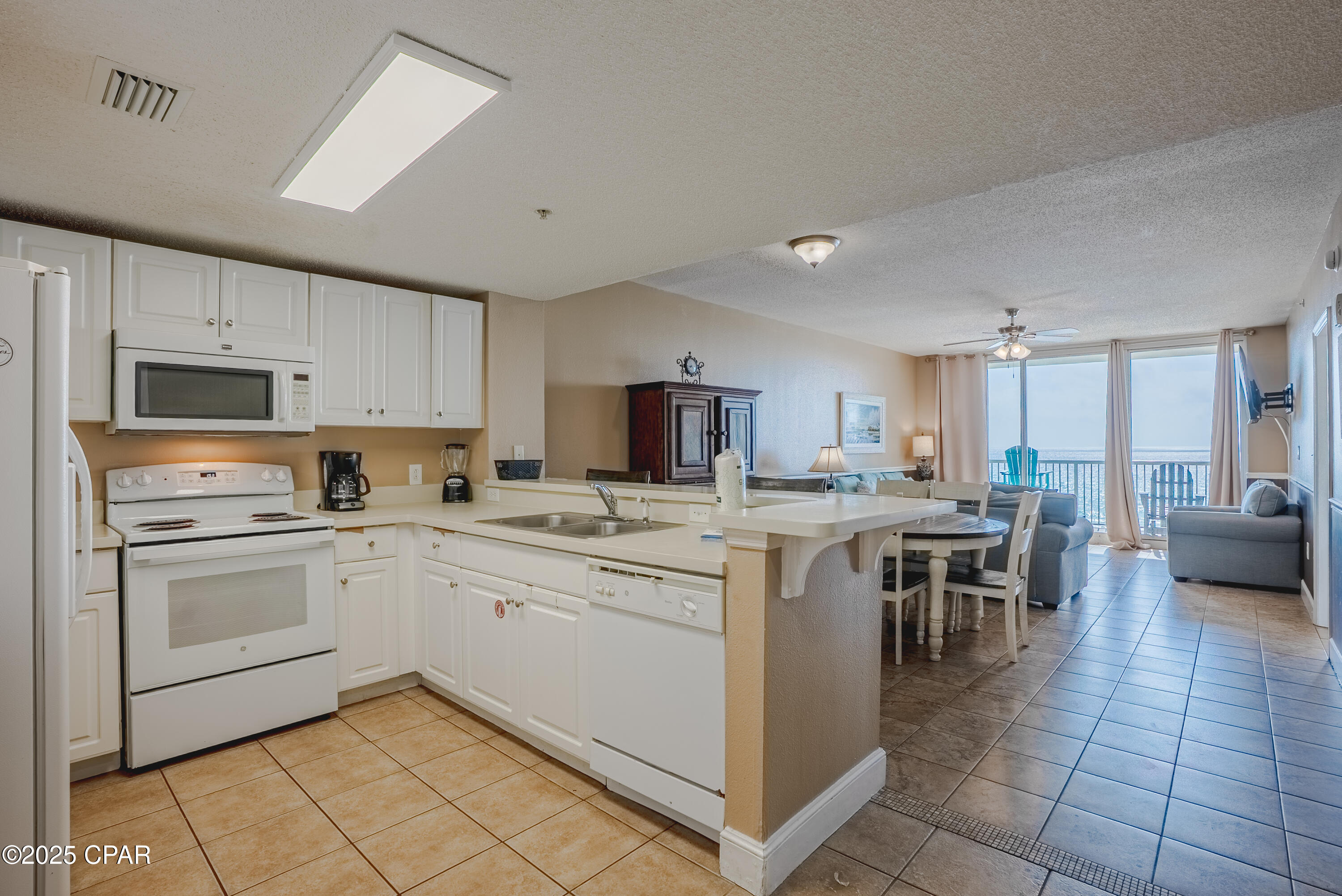 Majestic Beach Tower I - Residential