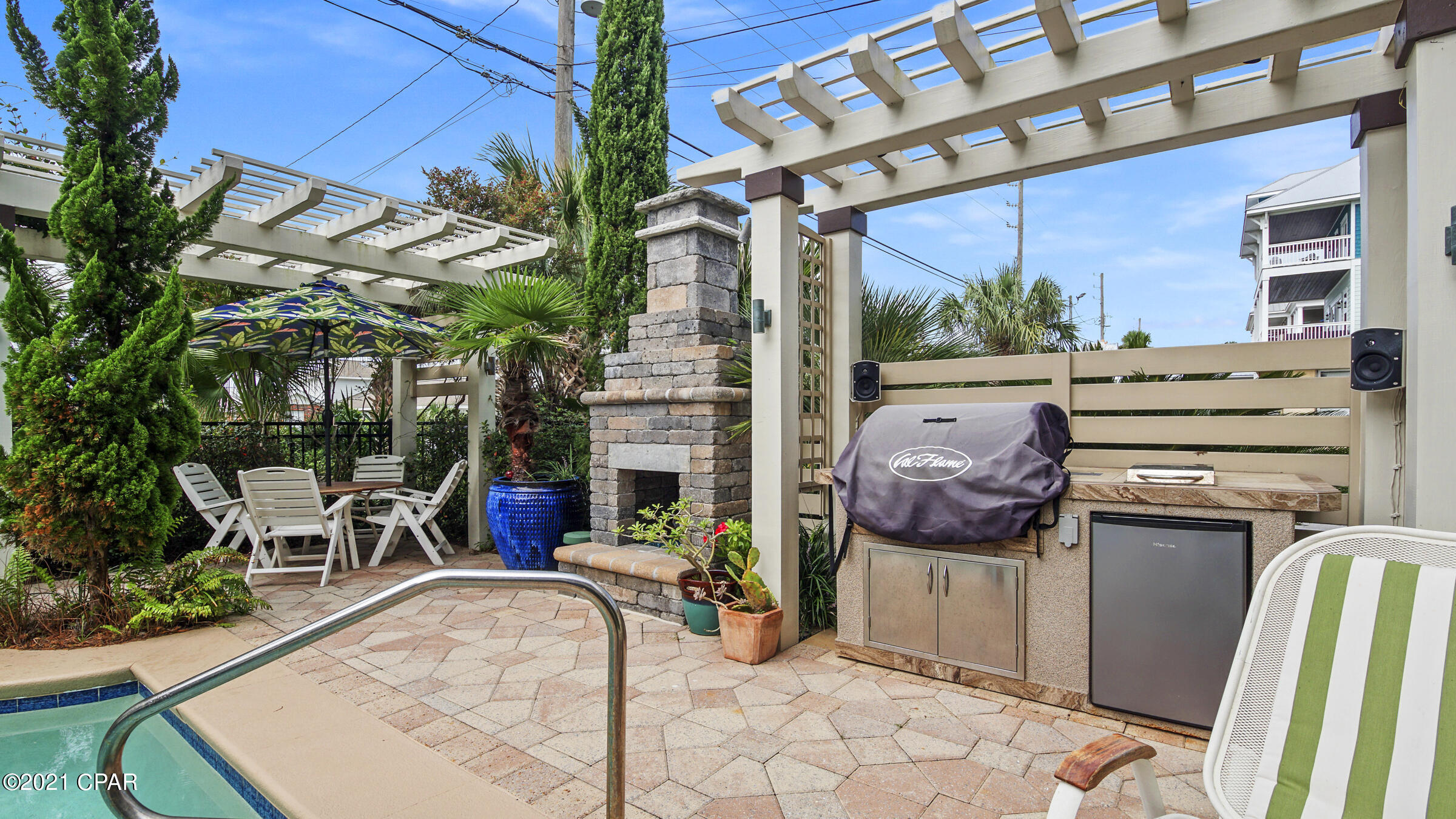 Kiska Beach - Residential