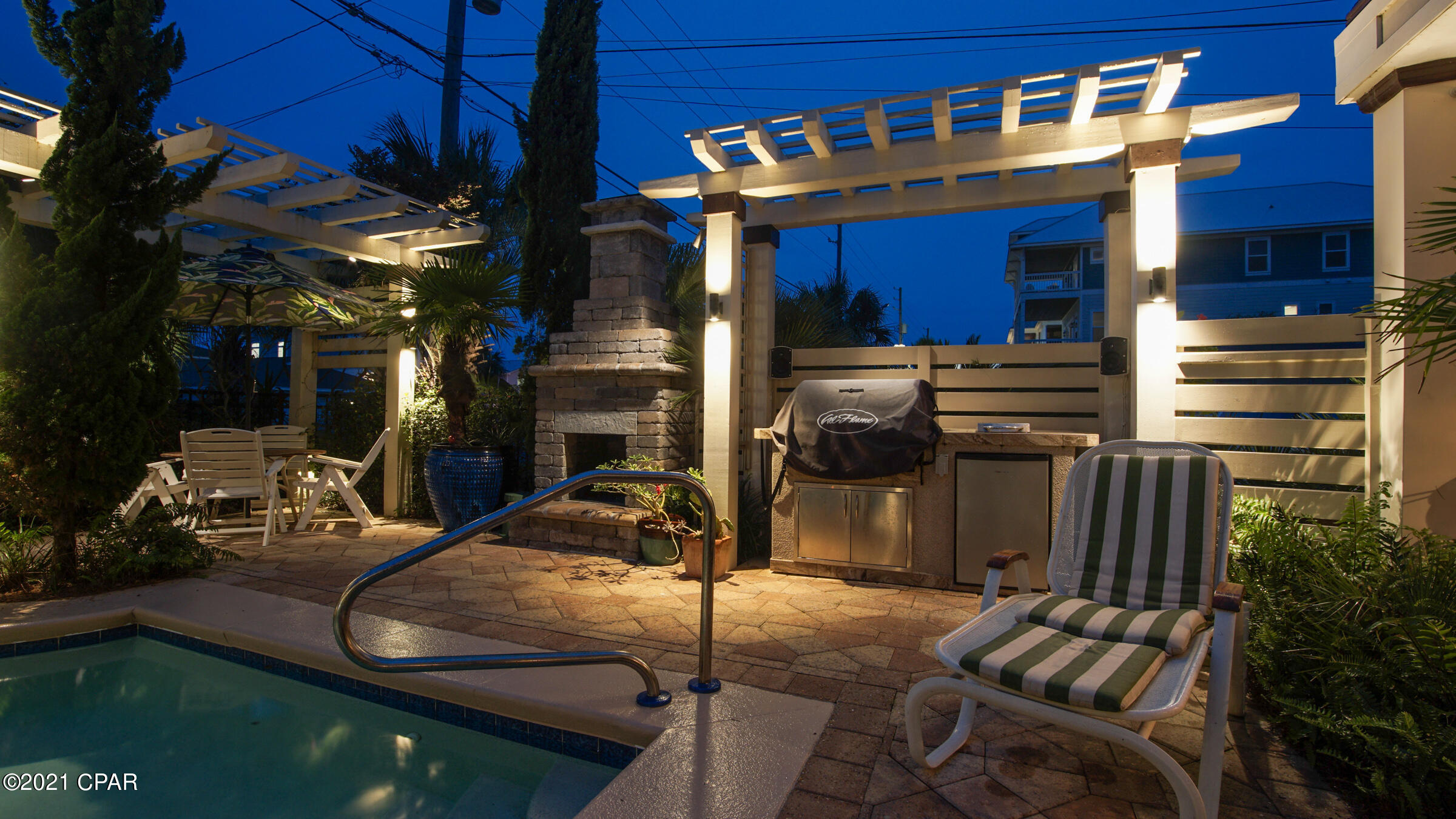 Kiska Beach - Residential