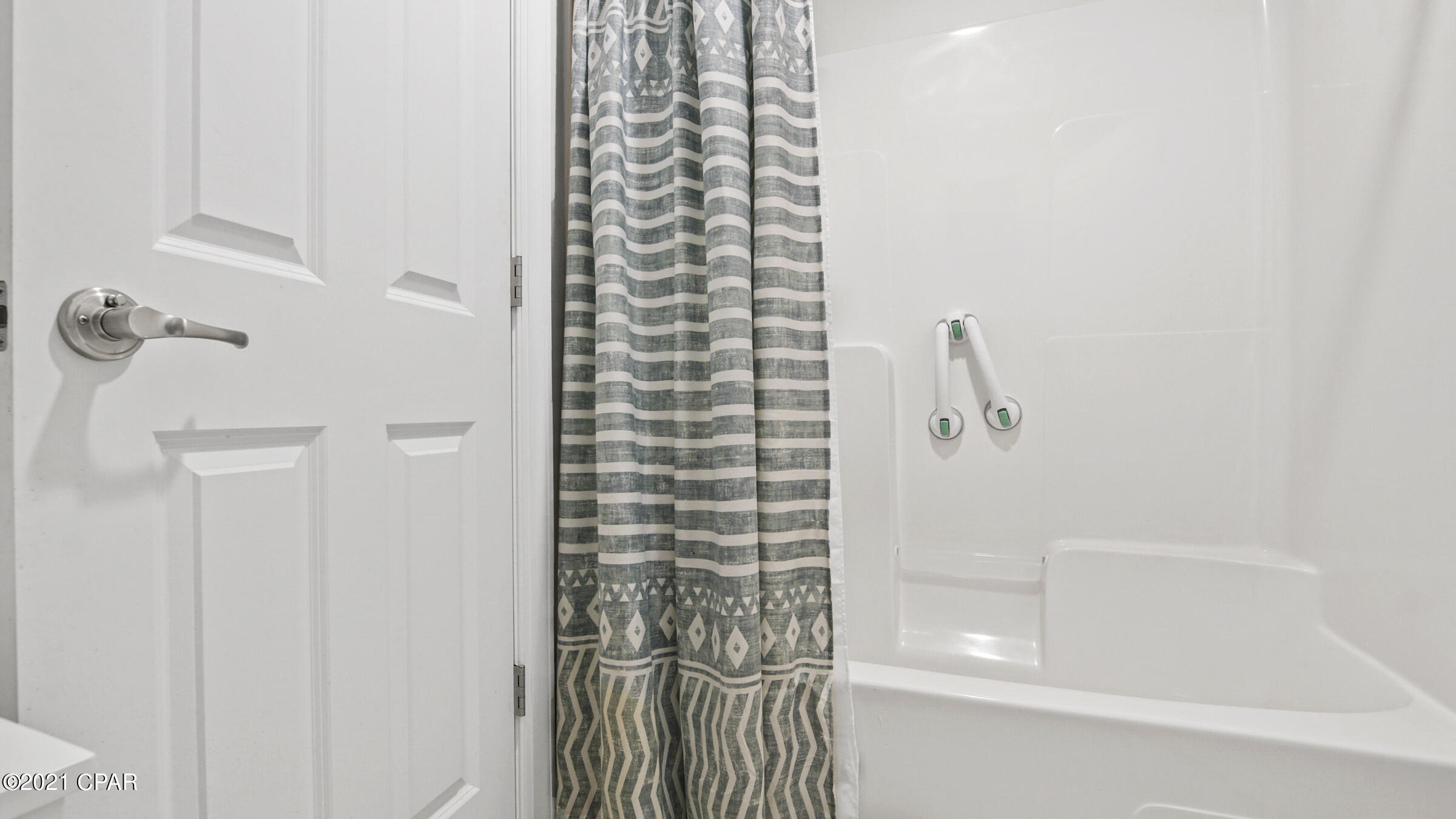 Kiska Beach - Residential