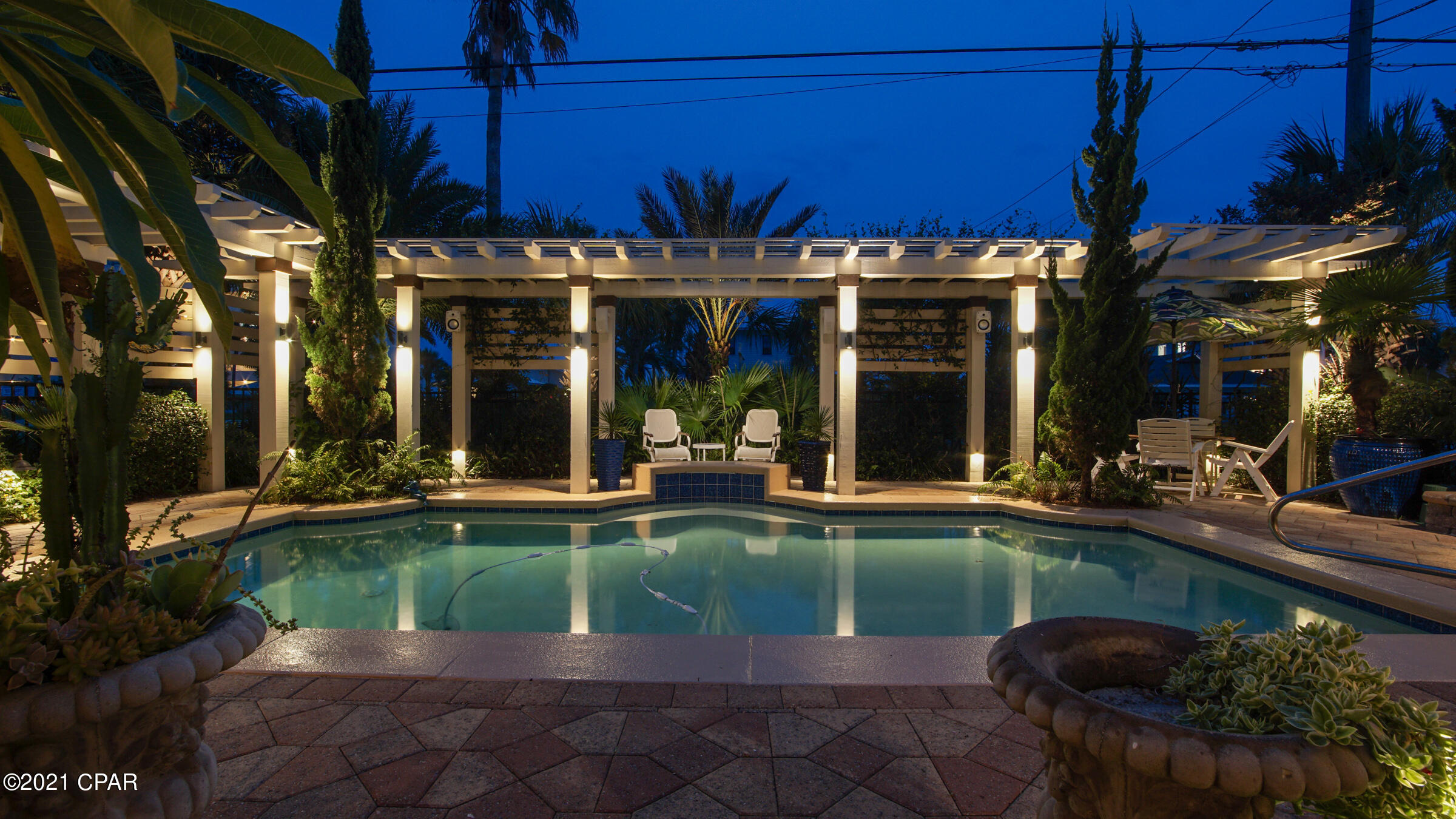 Kiska Beach - Residential