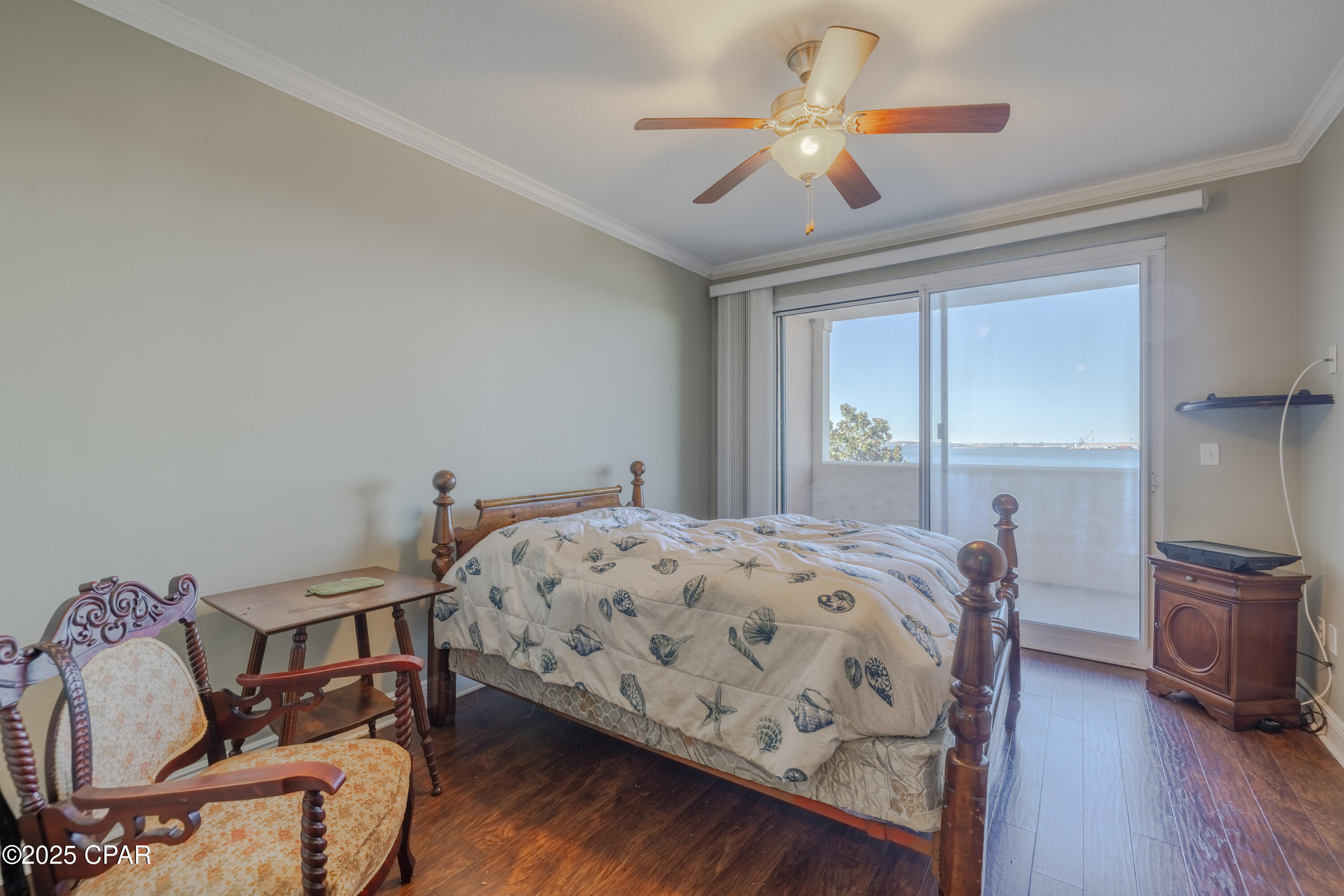 Magnolia Bay Club - Residential