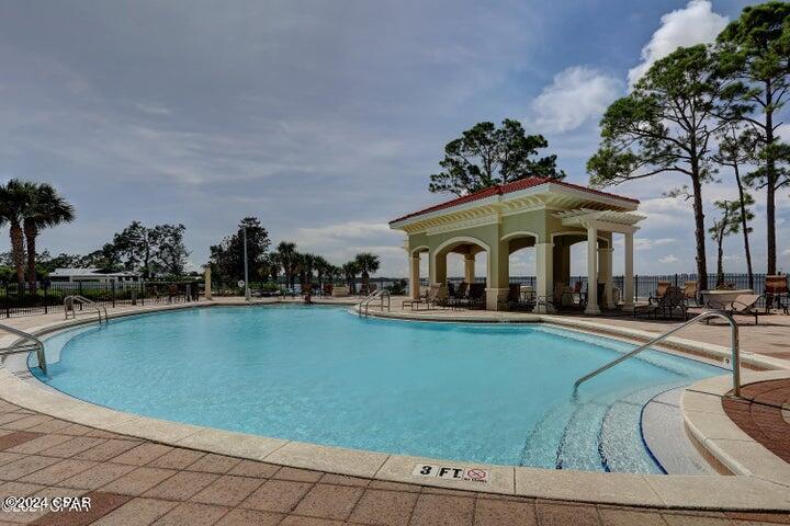 Magnolia Bay Club - Residential
