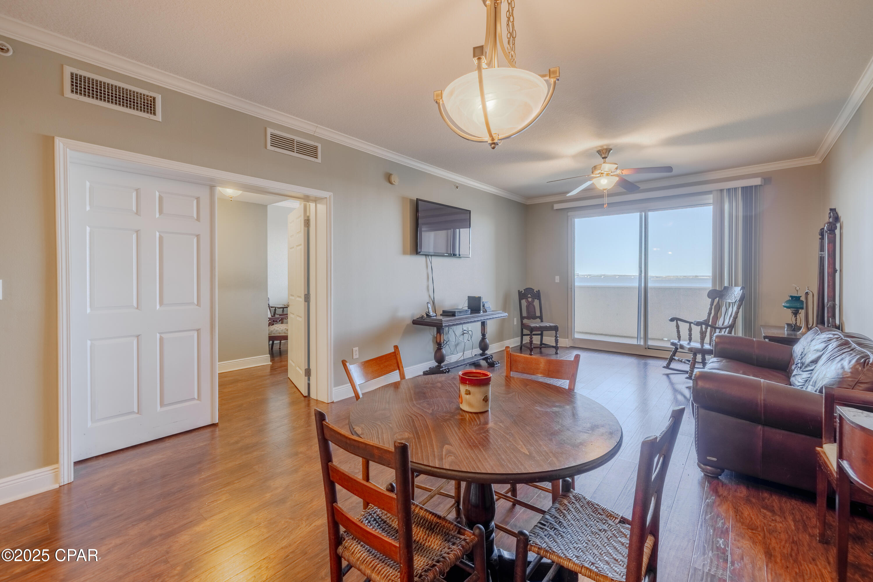 Magnolia Bay Club - Residential