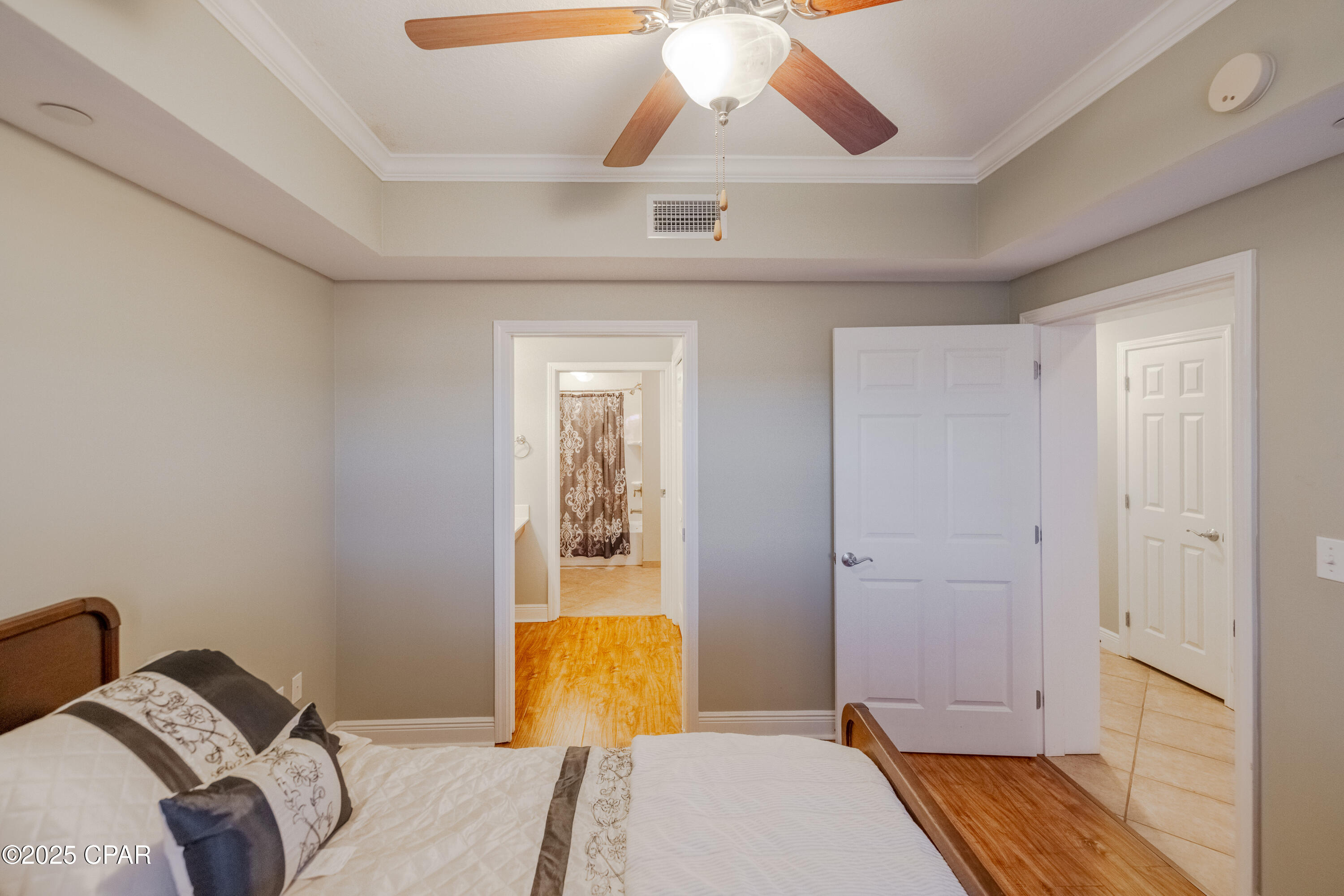 Magnolia Bay Club - Residential