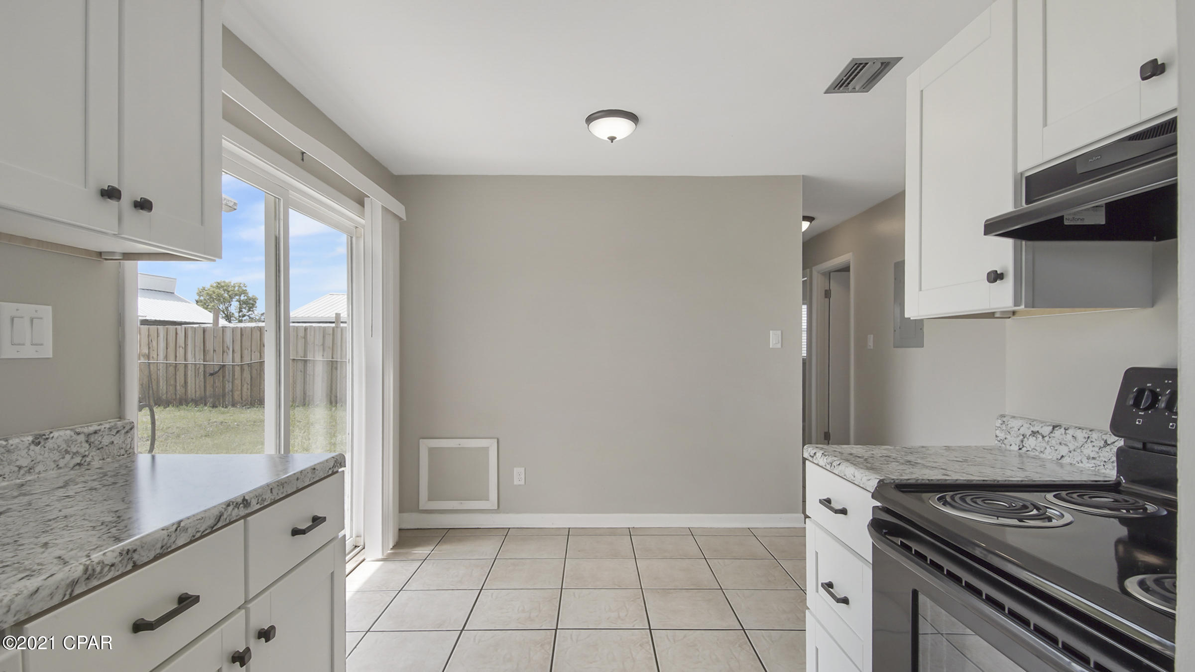 Hentz 1st Add Unit B - Residential