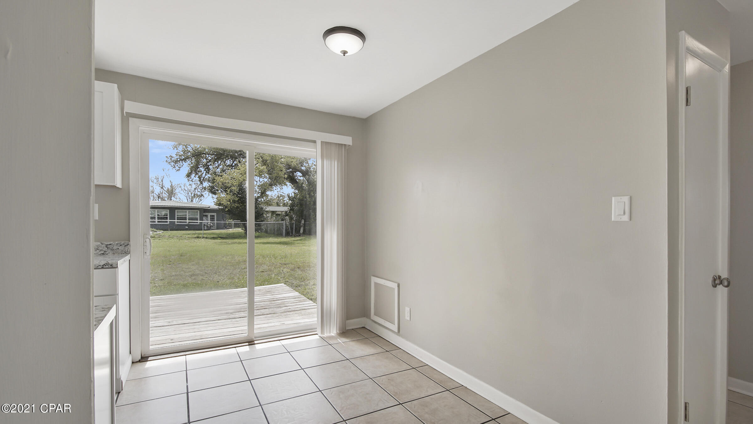 Hentz 1st Add Unit B - Residential