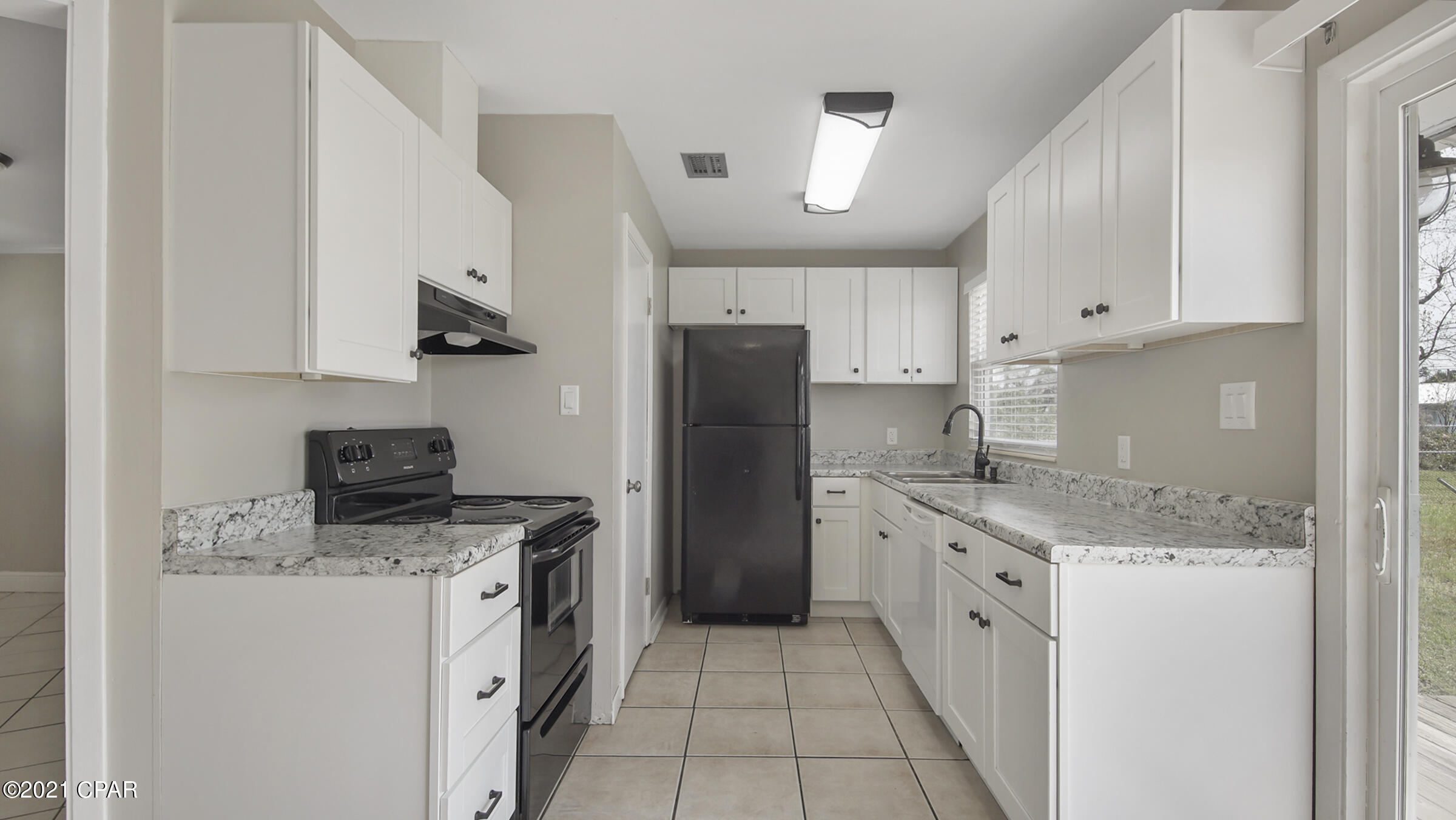 Hentz 1st Add Unit B - Residential