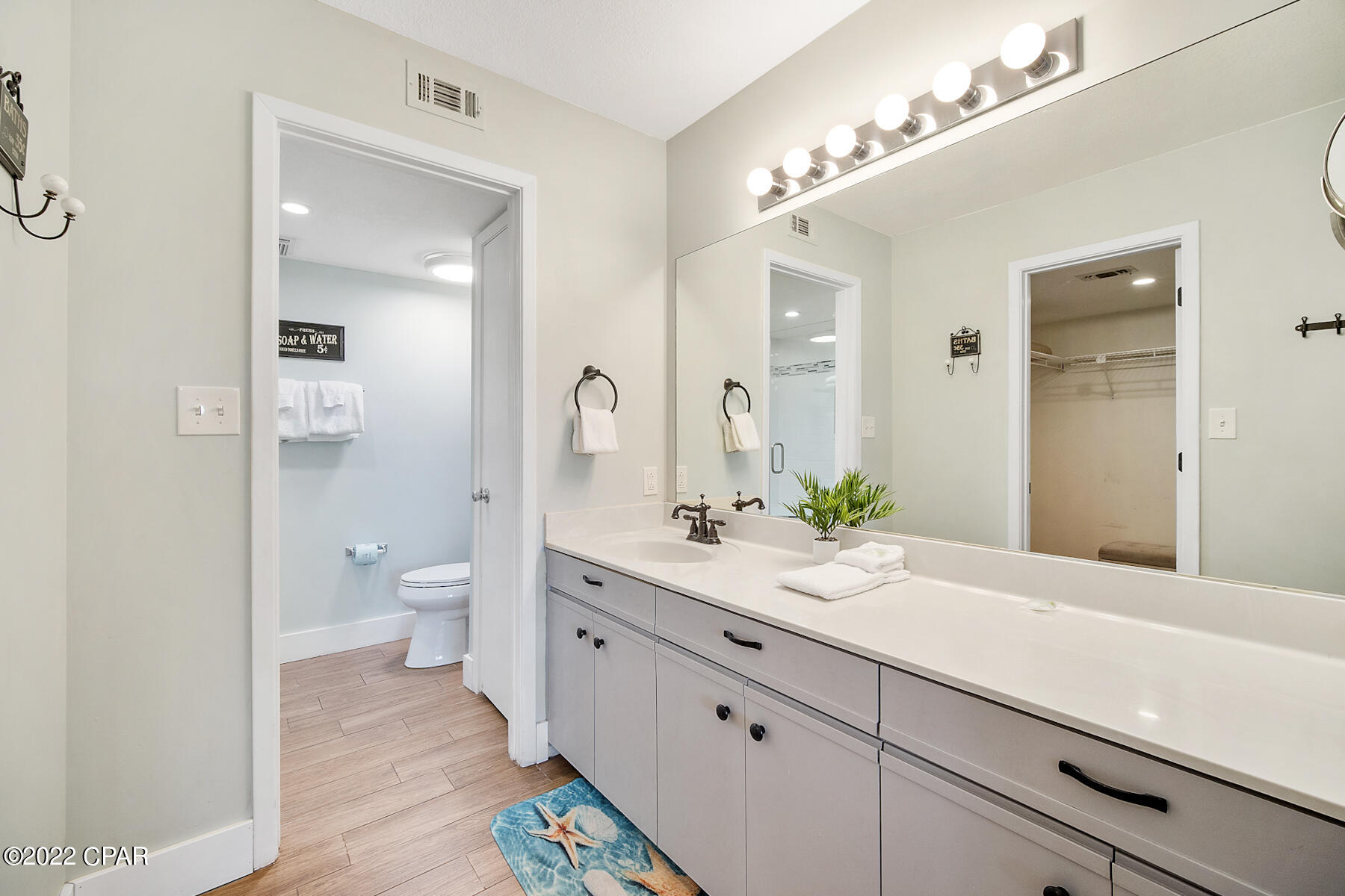 Edgewater Golf Villas V-B - Residential