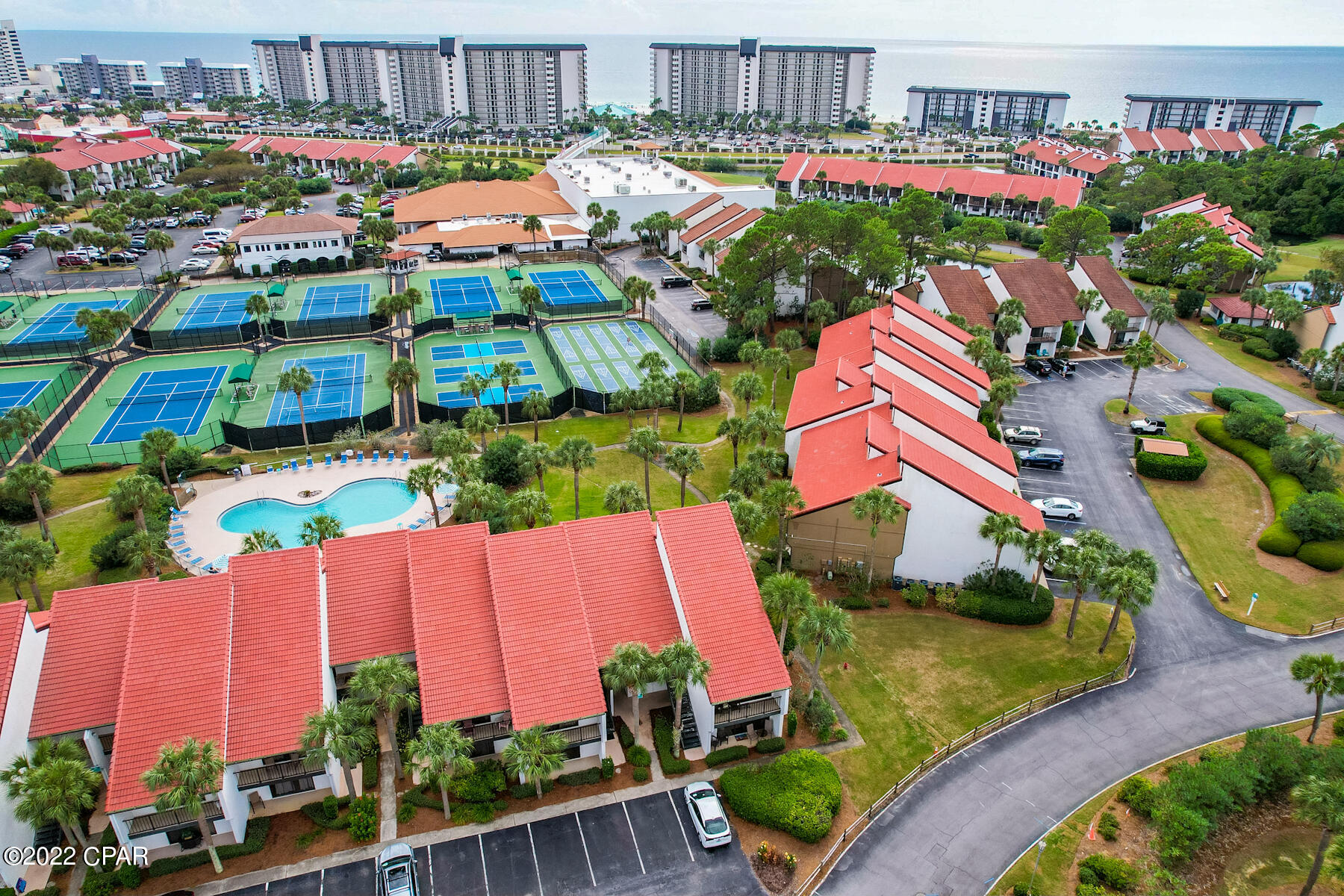 Edgewater Golf Villas V-B - Residential