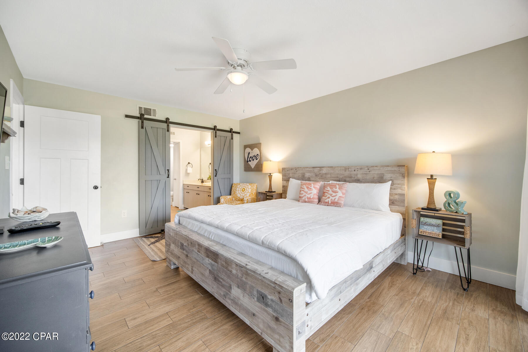 Edgewater Golf Villas V-B - Residential