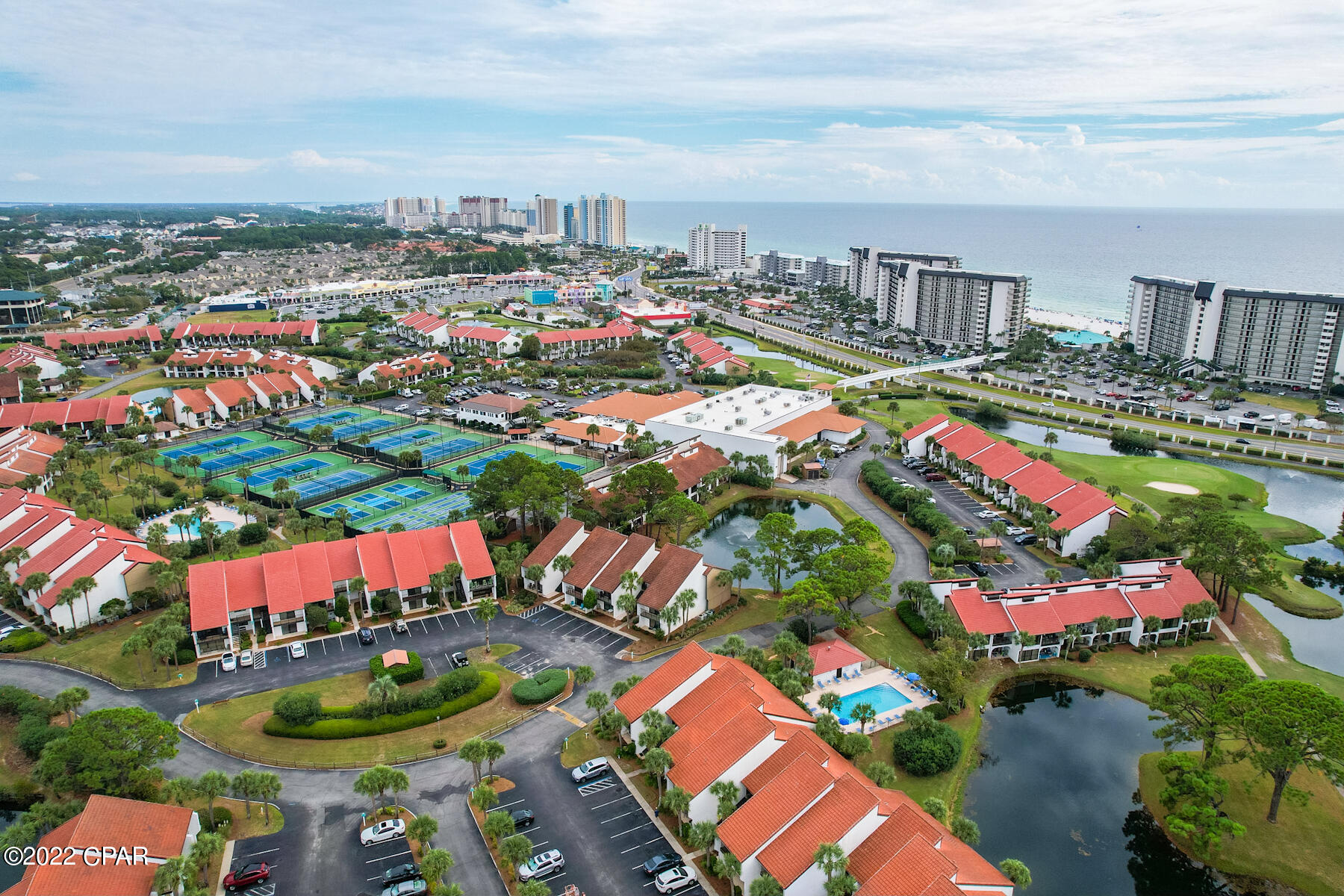 Edgewater Golf Villas V-B - Residential