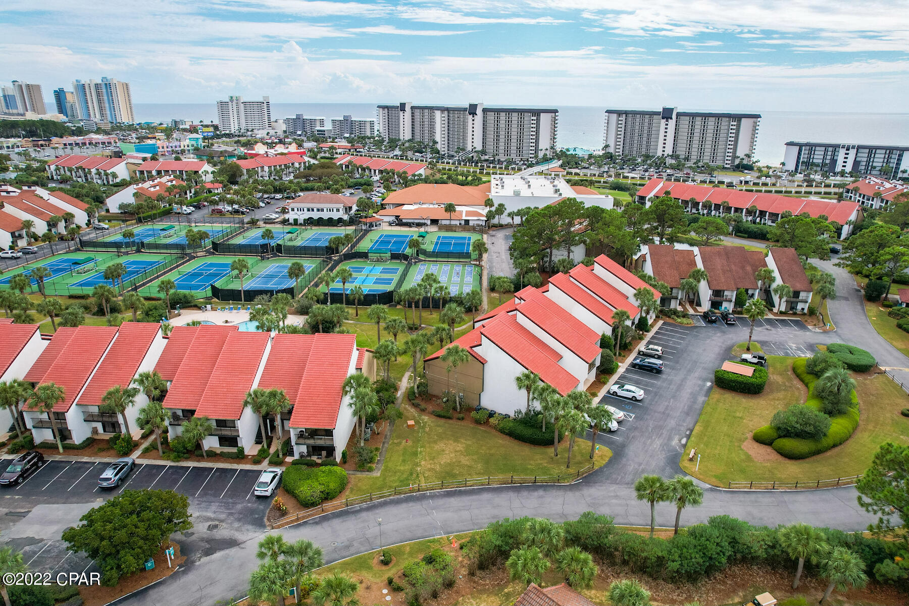 Edgewater Golf Villas V-B - Residential