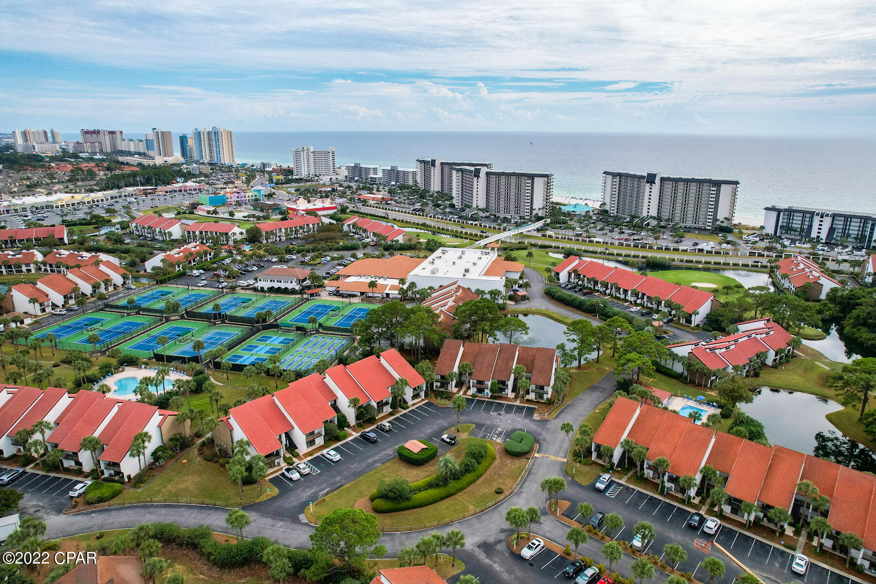 Edgewater Golf Villas V-B - Residential