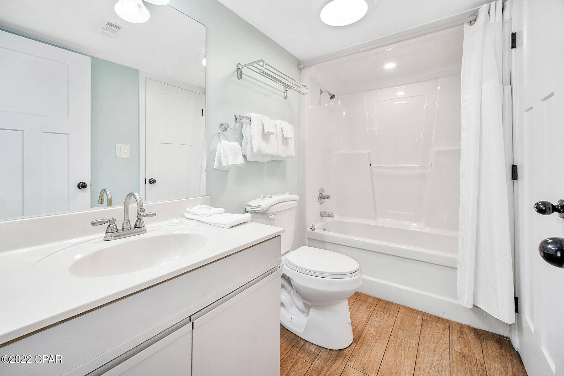 Edgewater Golf Villas V-B - Residential