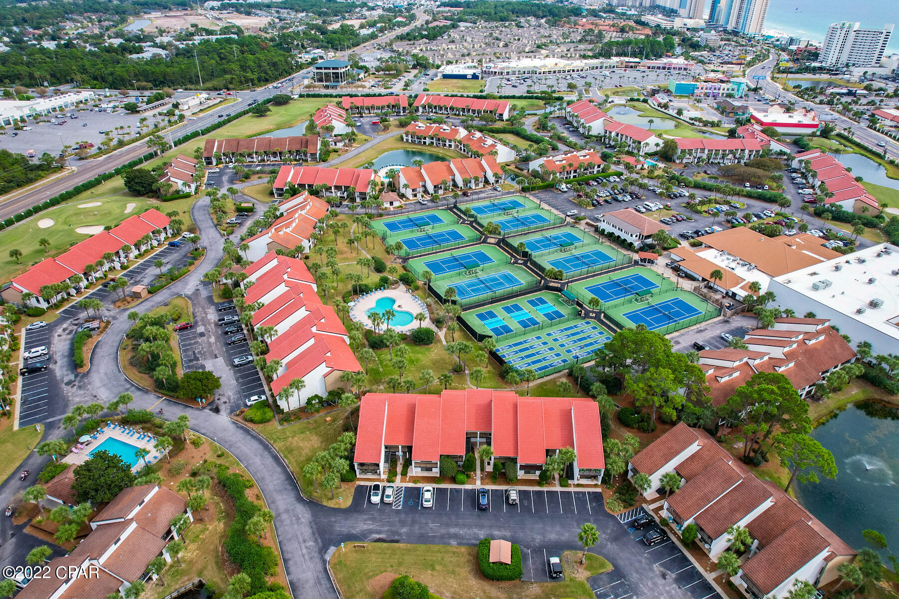 Edgewater Golf Villas V-B - Residential