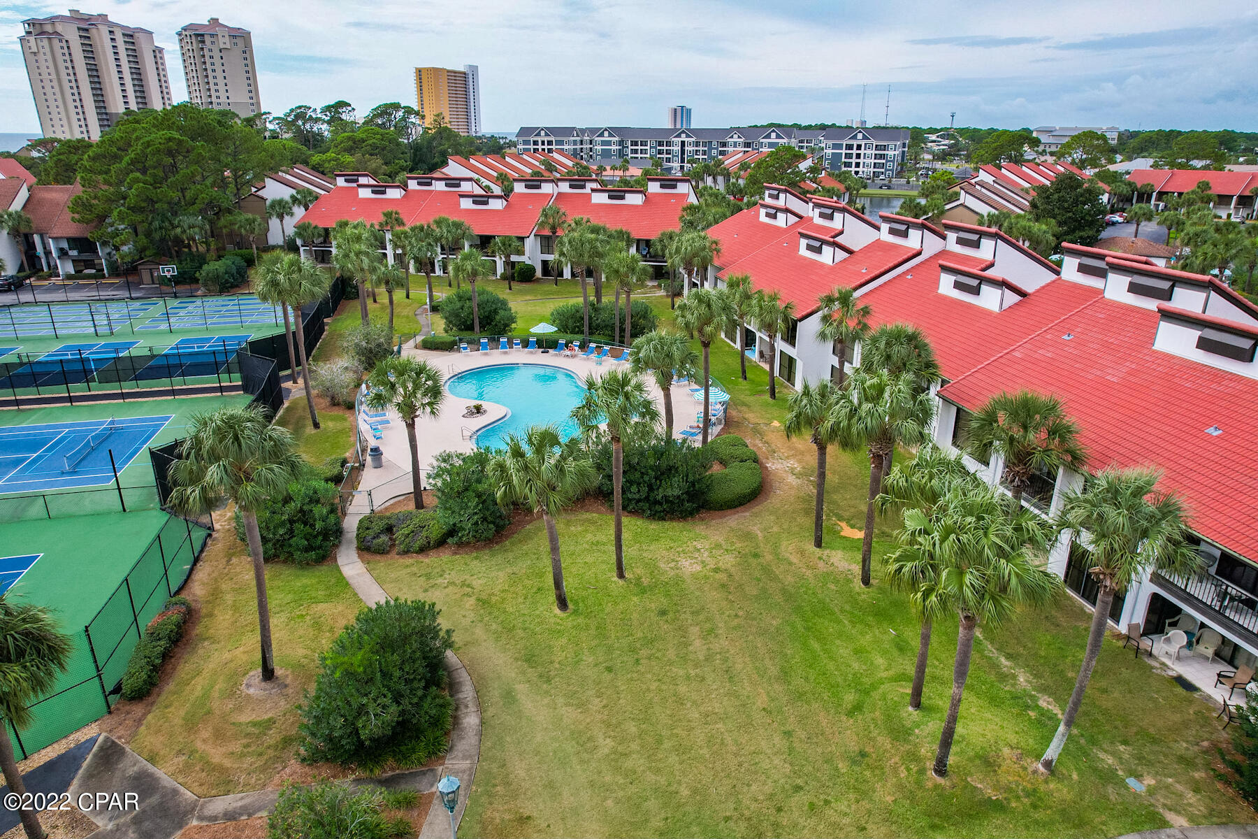 Edgewater Golf Villas V-B - Residential