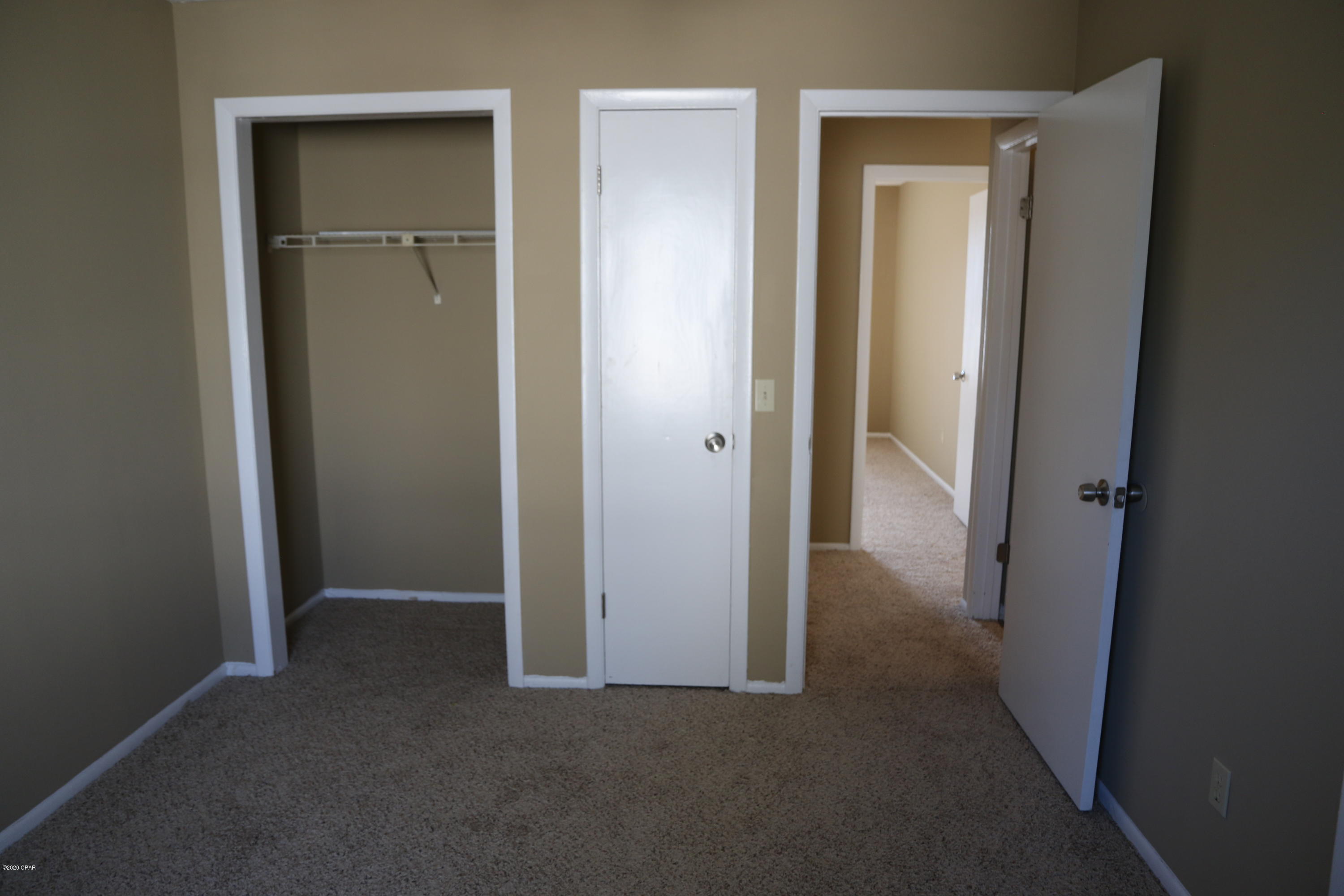 [No Recorded Subdiv] - Residential Lease