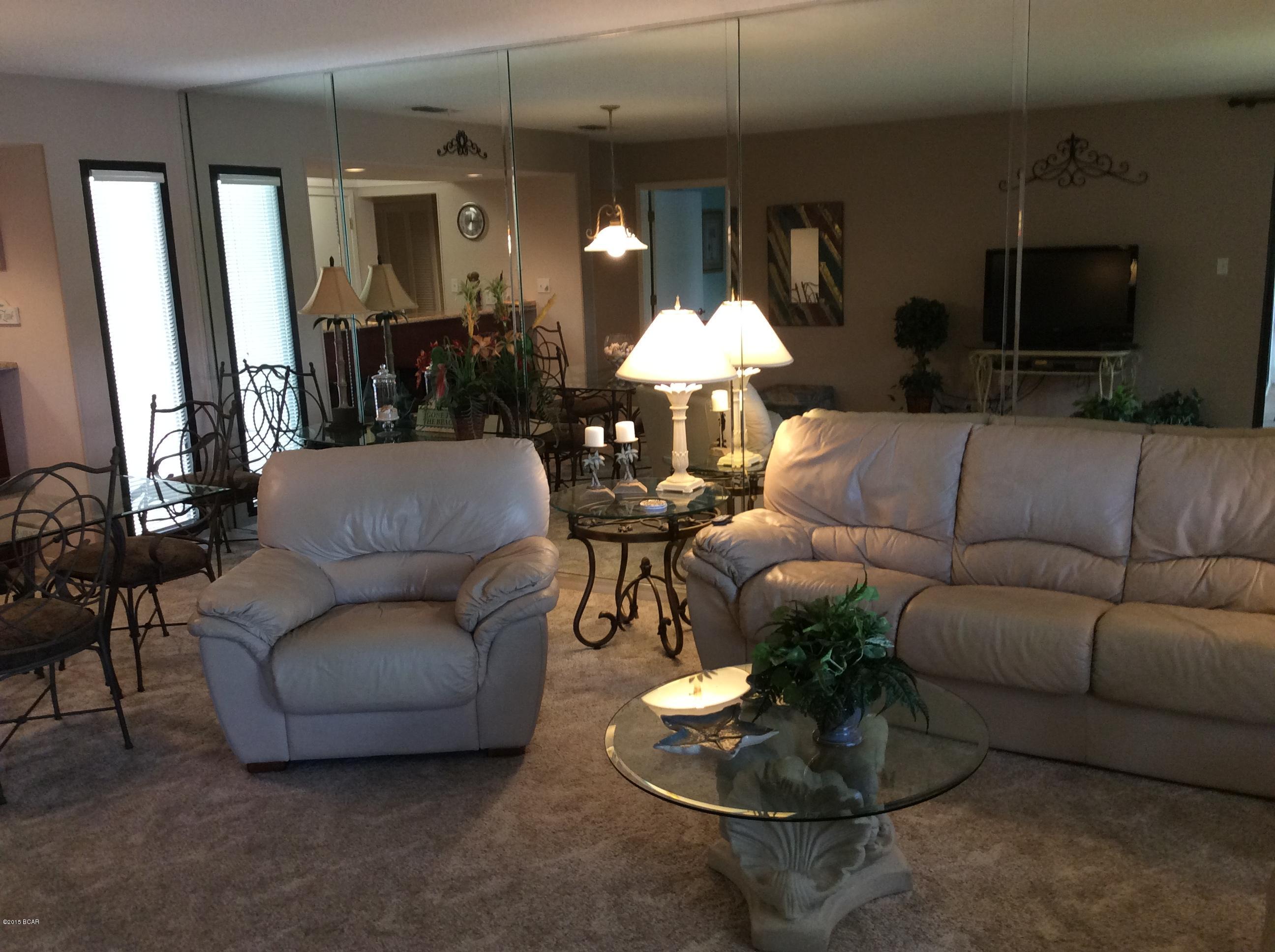 Forest Hills Tennis Villas - Residential