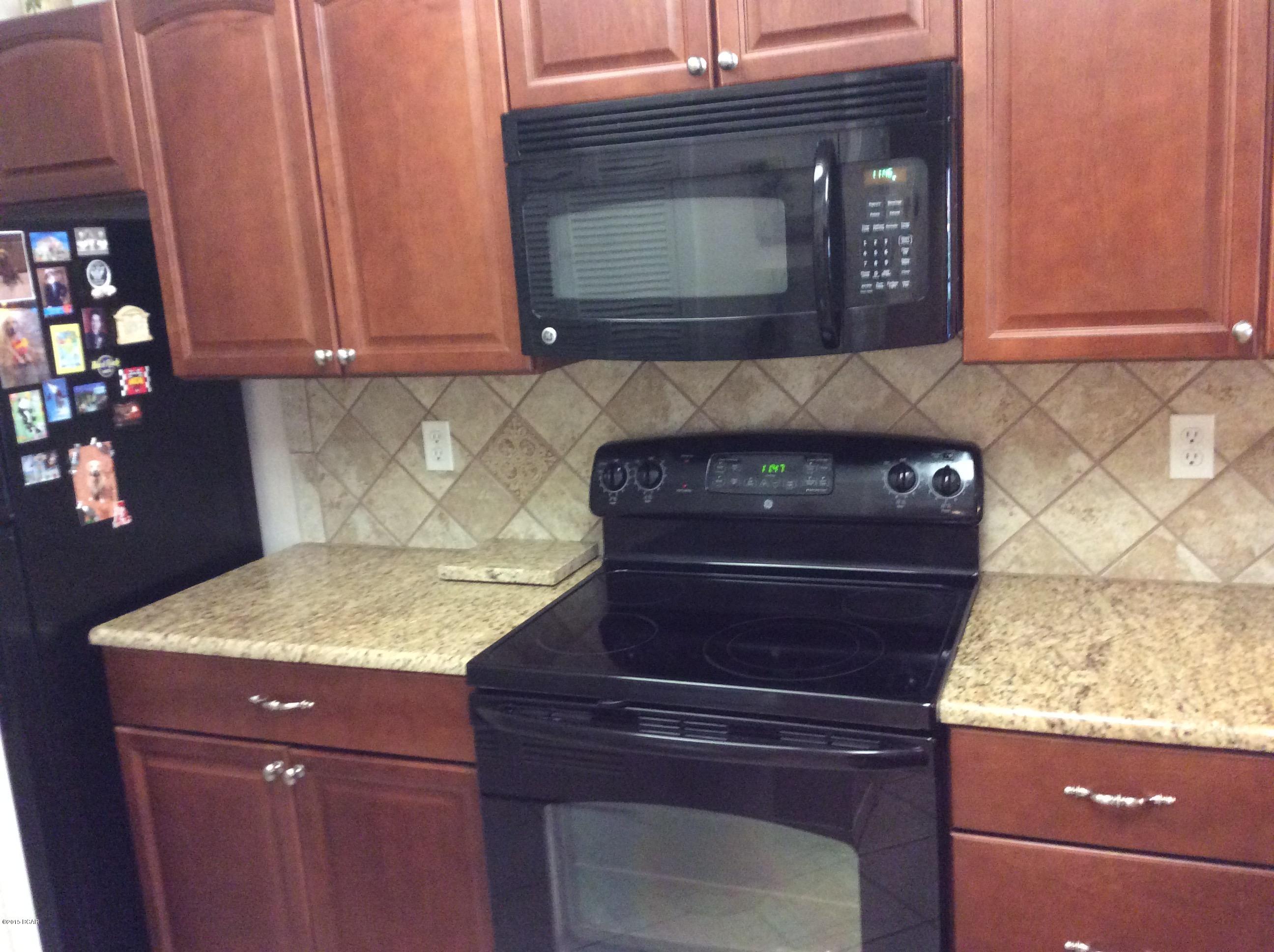 Forest Hills Tennis Villas - Residential