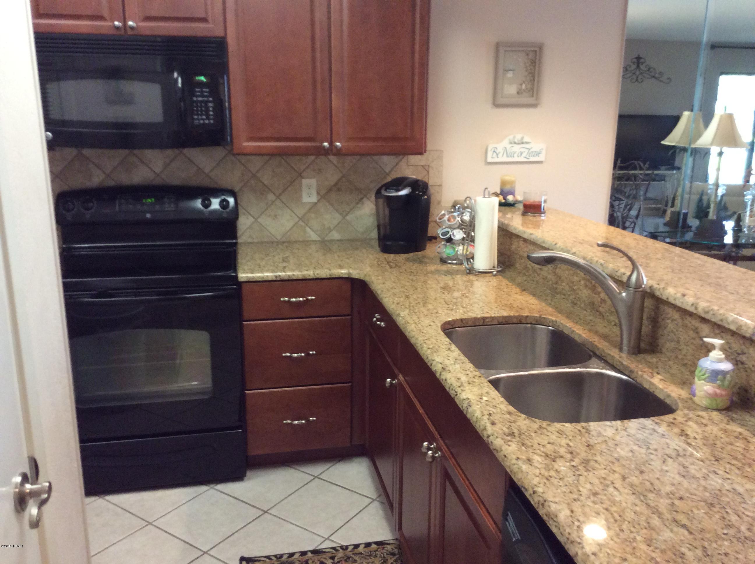 Forest Hills Tennis Villas - Residential