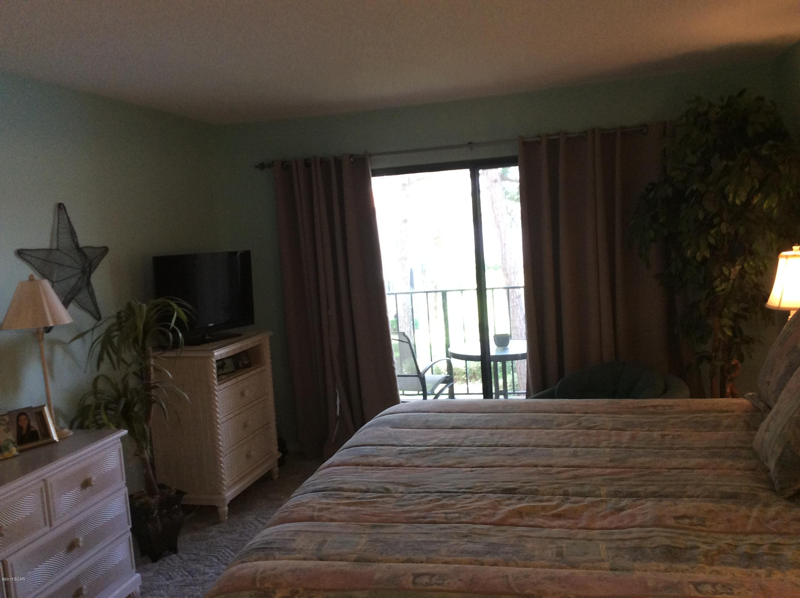 Forest Hills Tennis Villas - Residential