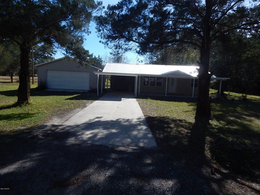 5bed/3bath Home completely remodeled to include new kitchen cabinets and stainless steel appliances. Only one mile from the mall, in a quiet safe neighborhood.  Approximately 2000 square footage H/C. Total of 2550 sq. ft. under roof with a front porch, car port, huge 2 car garage and full granny suit back building. Brand-new metal roof. Seller will entertain Owner Finance with 18% down.

*Special order Tile and hard wood Flooring THROUGH OUT the entire house. 

*Beautiful cabinets and granite counter tops 

*stainless steel appliances (Dishwasher, oven, refrigerator) 

*Ceiling Fans in every room 

*Spacious 2 car Garage with Door Opener 

*Brand new Low E Windows 

*Well insulated walls and ceiling (Energy Efficient) 

*Brand new siding (originally a block build