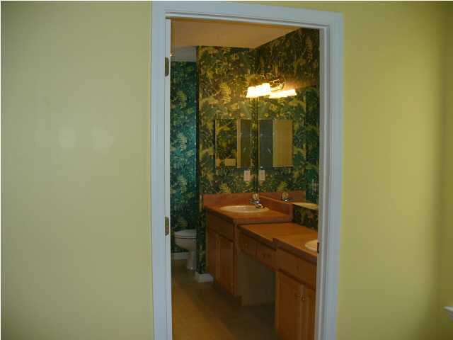 Palm Cove - Residential Lease