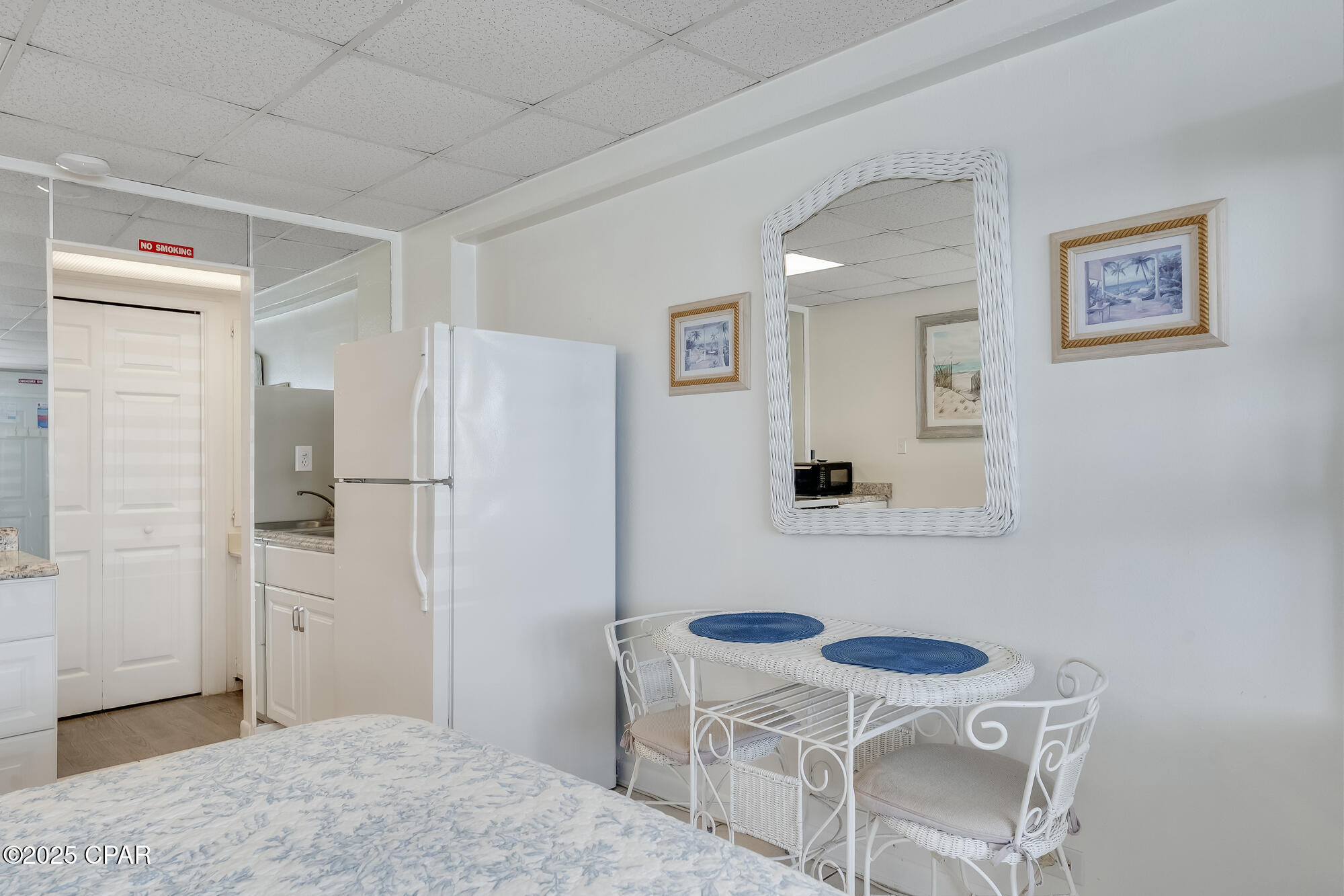 Fontainebleau Terrace - Residential